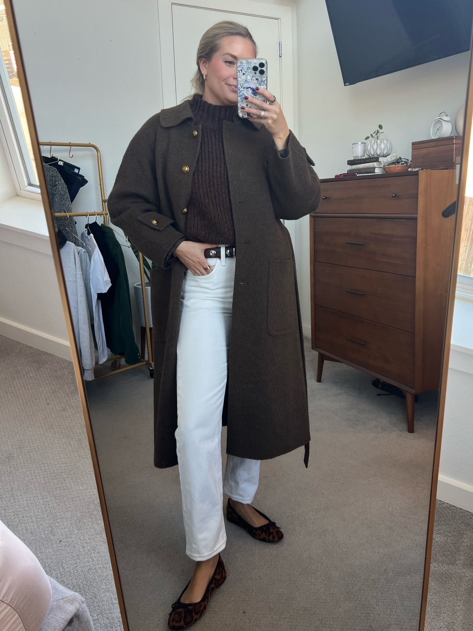 Winter Whites 

#LTKSeasonal #LTKStyleTip #LTKFindsUnder100