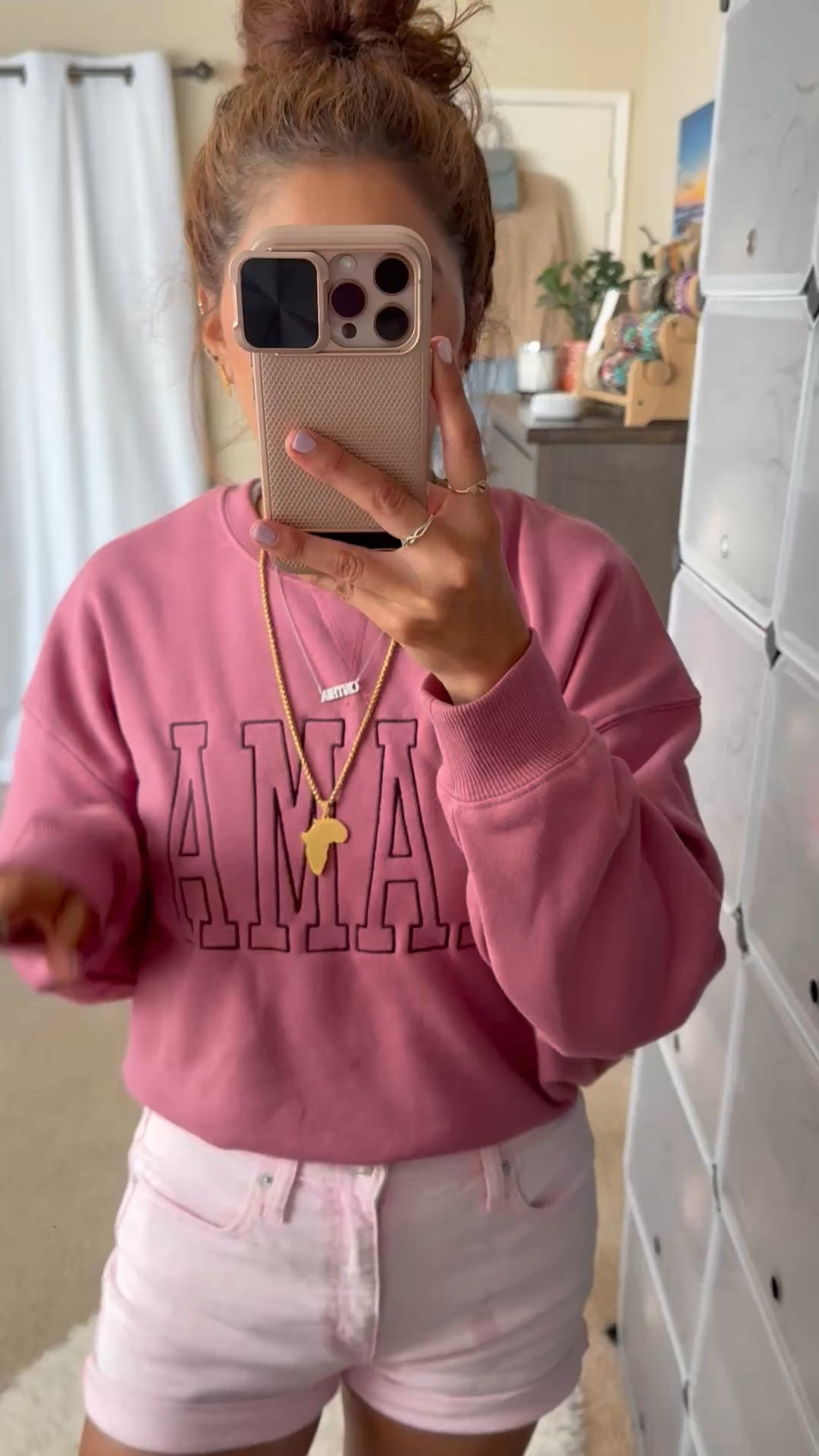 Happy Saturday, friends!
Here’s a roundup of this week’s outfits—from comfy casual to effortlessly chic. Whether it’s mom life, coffee runs, or weekend outings, I’ve been loving mixing comfort with style all week long. Everything is linked on my LTK for you to shop easily!

Which look is your favorite? Let me know in the comments!

Target. Target finds. Mama

#WeeklyOutfits #OOTD #StyleRecap #LTKStyle #WeekendVibes #SaturdayStyle #CasualChic #MomStyle #OutfitInspo #WardrobeGoals #StyleForEveryday #FashionRoundup #EasyStyle #OutfitIdeas #WhatIWore #StyleOver30 #StyleInspo #RedondoBeachStyle #EffortlessFashion #WomensStyle #DailyLooks #TrendyLooks #SeasonalStyle #SocialMediaFashion #OutfitLinks #WeekendLooks

#LTKGiftGuide #LTKWatchNow #LTKStyleTip