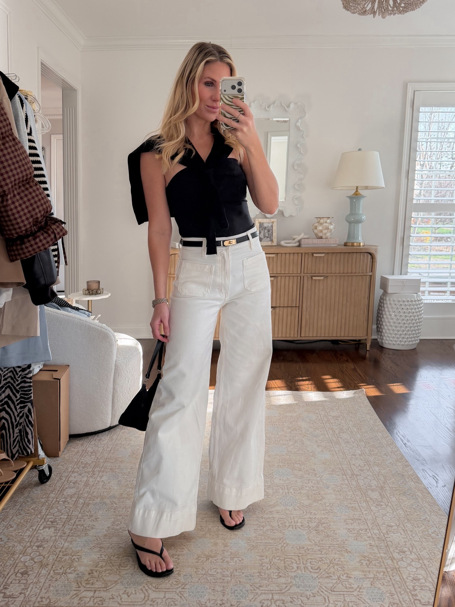 Simple 90s minimalism outfit for an event tonight! CBK inspired 

Neutral outfit, white denim, simple heel, effortless outfit 

#LTKdayinmylife #LTKootd #LTKgrwm