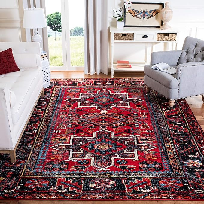 SAFAVIEH Vintage Hamadan Collection Accent Rug - 4' x 6', Red & Multi, Oriental Persian Design, N... | Amazon (US)
