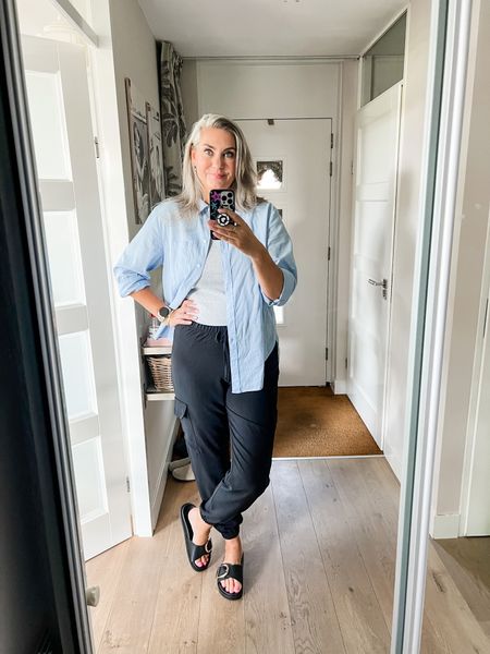 Outfits of the week

Heather grey tall girl friendly crop top with built in bra paired with lightweight black drawstring cargo pants and a light blue linnen shirt. Big buckle black leather sandals. 



#LTKstyletip #LTKcurves #LTKeurope