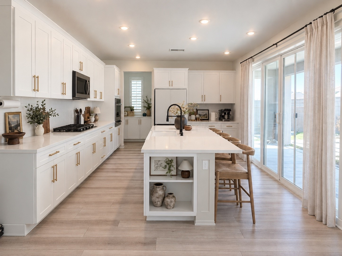 Can’t ever go wrong with a white kitchen and brass details! #kitchen

#LTKSeasonal #LTKHome
