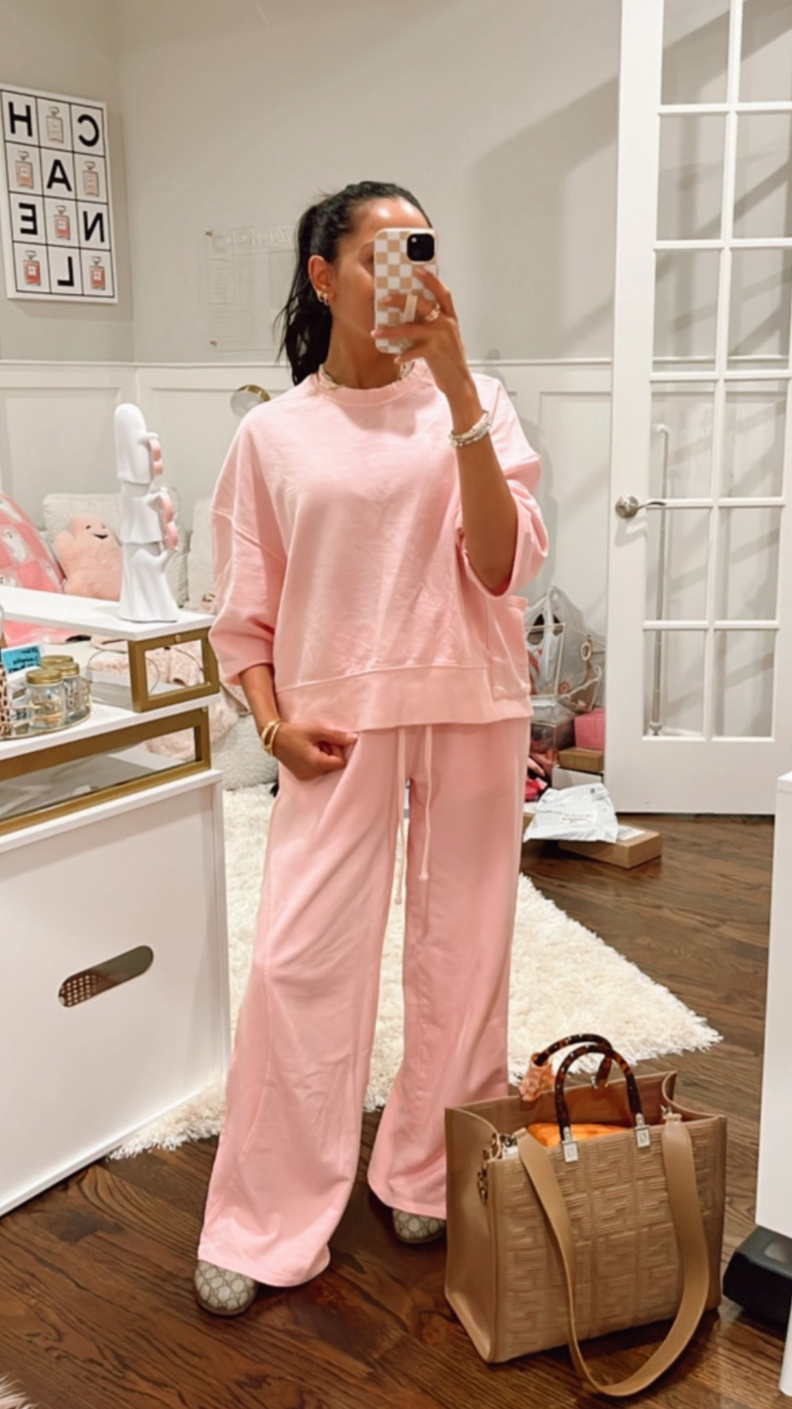 Pink matching set
Zara set
Travel outfit
Airport outfit


#LTKSaleAlert #LTKTravel #LTKFindsUnder50