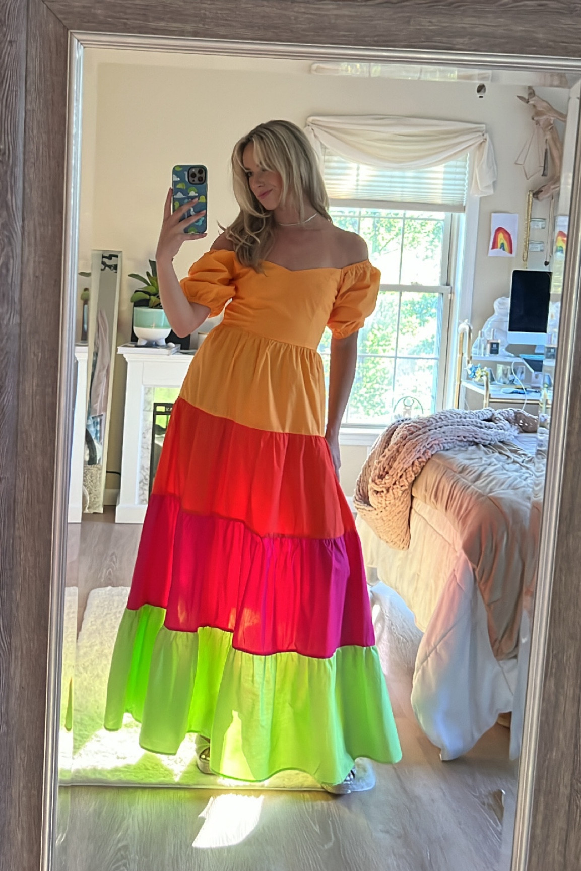 This vacation dress is ABSOLUTELY STUNNING