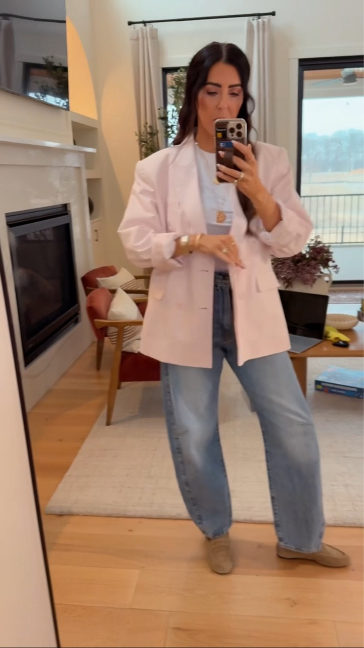 Found the cutest pink oversized blazer from Target! Wearing it in a size small and Levi’s cinch waist denim is in a size 27. 

Spring fashion, target fashion 

#LTKSaleAlert #LTKootd #LTKgrwm