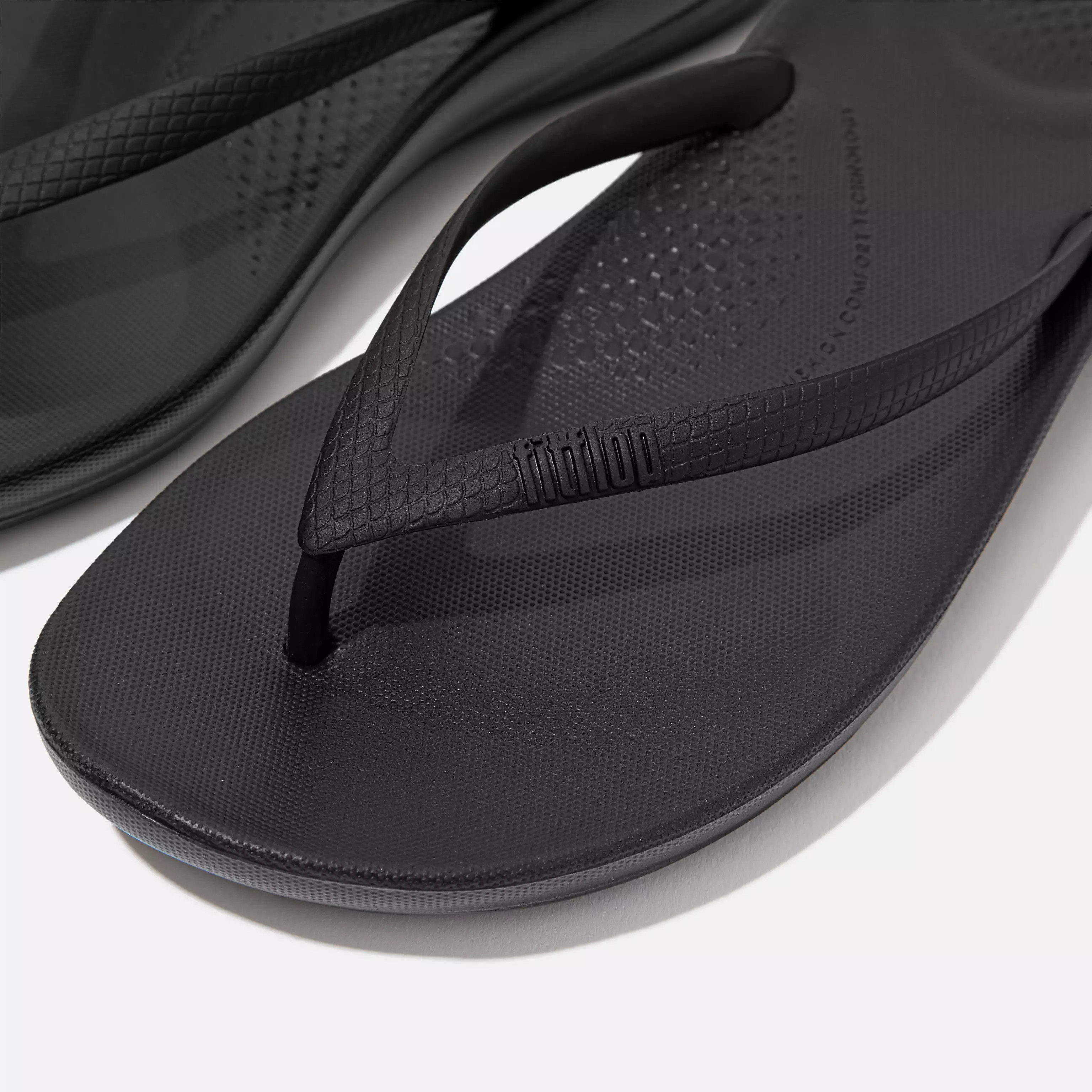 iQUSHION Ergonomic Flip-Flops | FitFlop (US)