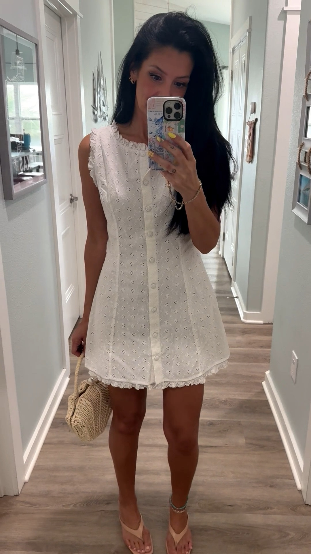 Little white dress
Eyelet
Summer