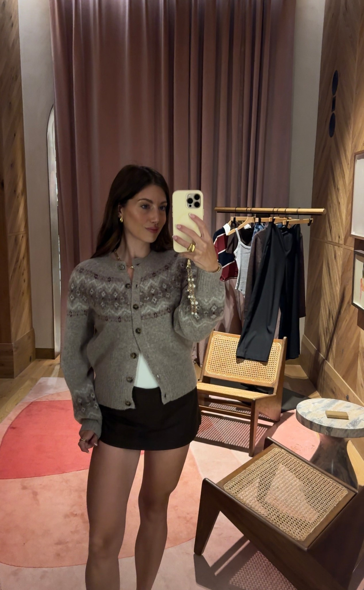 Aritzia Try On: 5’5 size small 
Cardigan & sweaters small 
Skorts and pants size 4


#LTKcanada