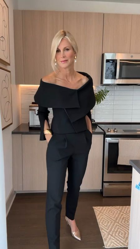 Need some elevated pieces to diversify your closet?? I grabbed these items from @karen_millen and loved the look and feel of them!! So perfect to grab when needing a chic yet elevated work or conference look!! Use code ANNA20, only applies to already discounted items + items received as part of the gifting!! Comment down below and I’ll send you my favs!!


@karen_millen #MyKM #ad


#LTKWorkwear #LTKSeasonal #LTKStyleTip