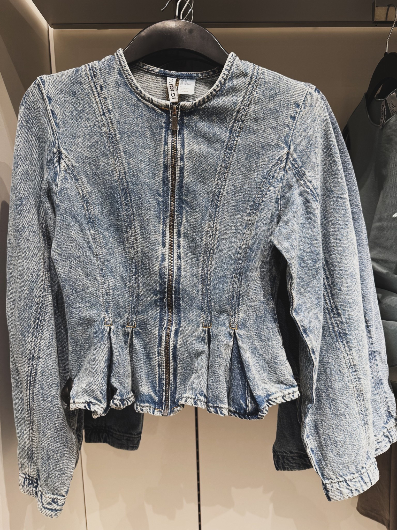 H&M, ladies, divided, denim, denim jacket, denim top, peplum, vintage inspired, denim suit

#LTKmomlife #LTKOver40
