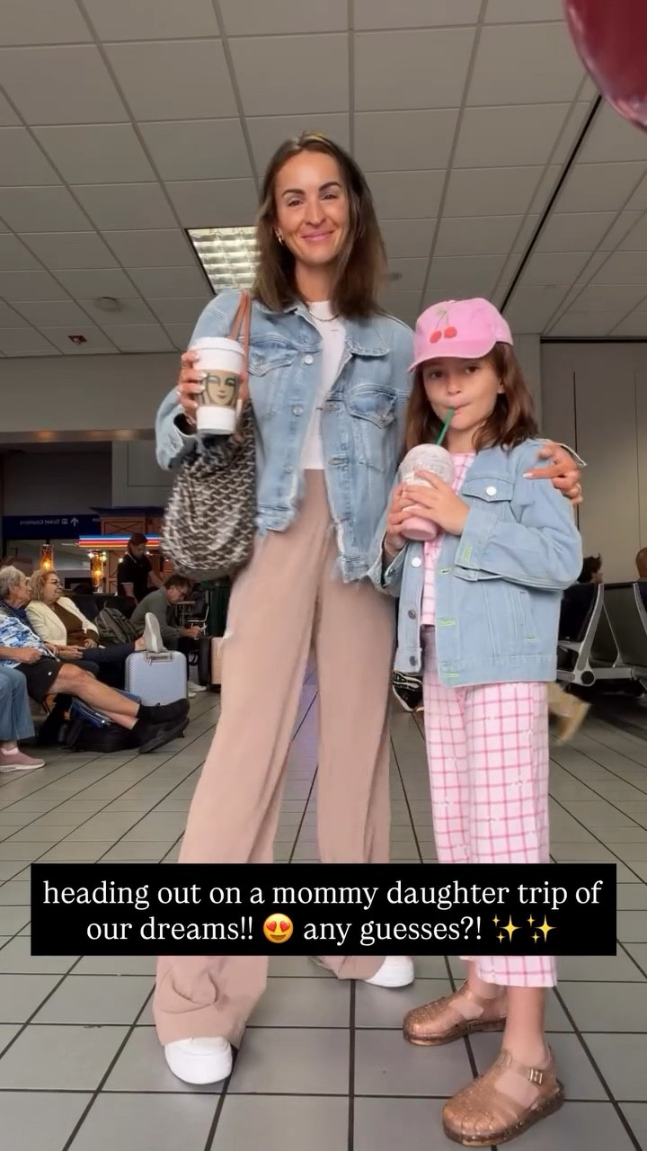 heading out on a mommy daughter trip of our dreams!! 😍 any guesses?! ✨✨ @vuoriclothing 
@aliceandames 
@ridealto 
@dancingwiththestars 
@dwtstourofficial  @1state

#LTKootd #LTKTravel #LTKMothersDay