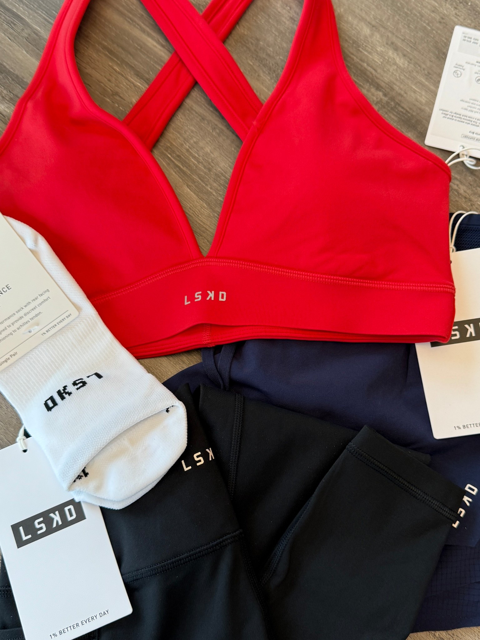 LSKD 1% better EVERYDAY! Loving my new set and the buttery soft fusion leggings! 

#LTKPetite #LTKActive #LTKStyleTip