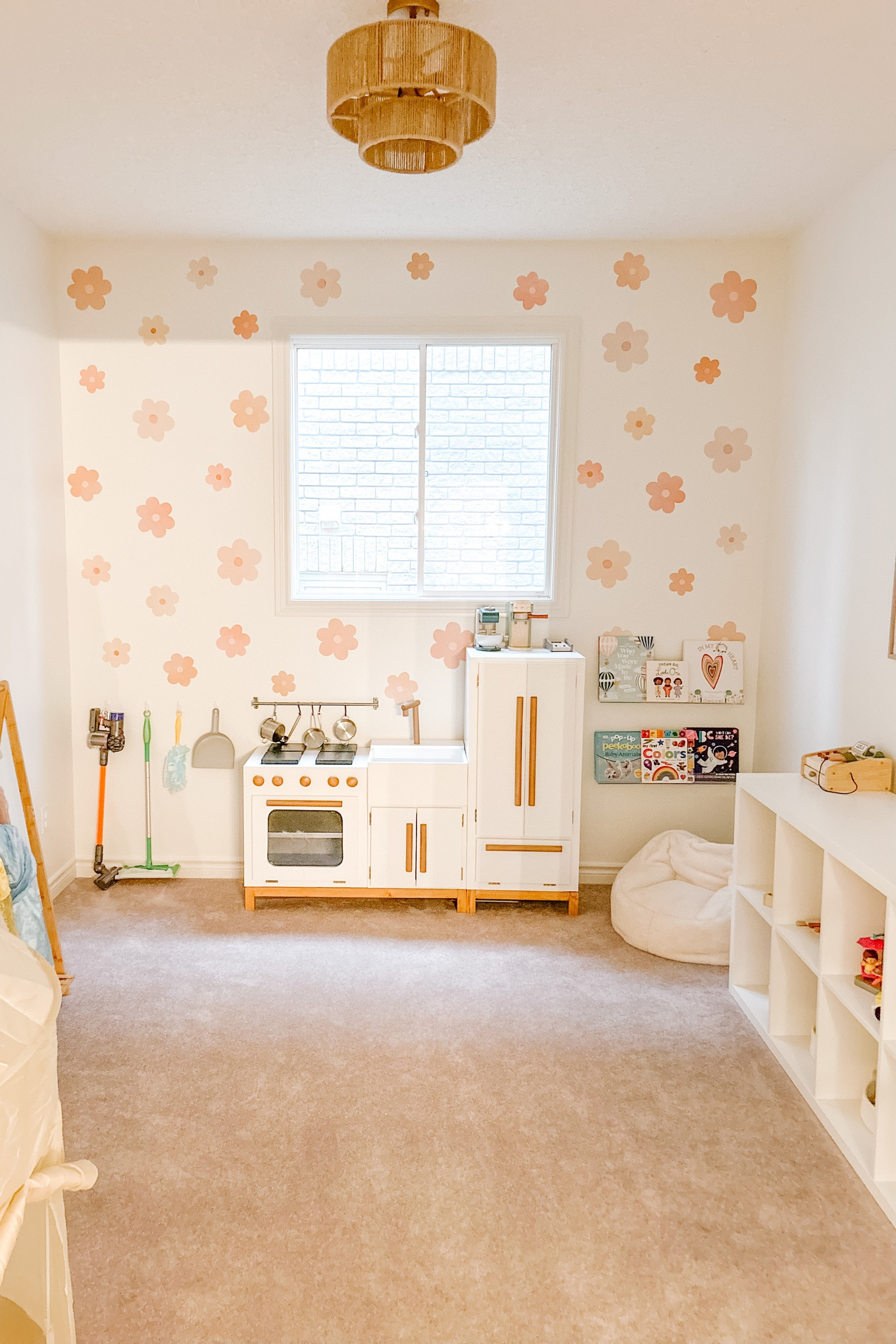 Absolutely loving the girls playroom update 🤍🌸


Girls playroom Boho girly play room Amazon Etsy 

#LTKbaby #LTKkids #LTKhome