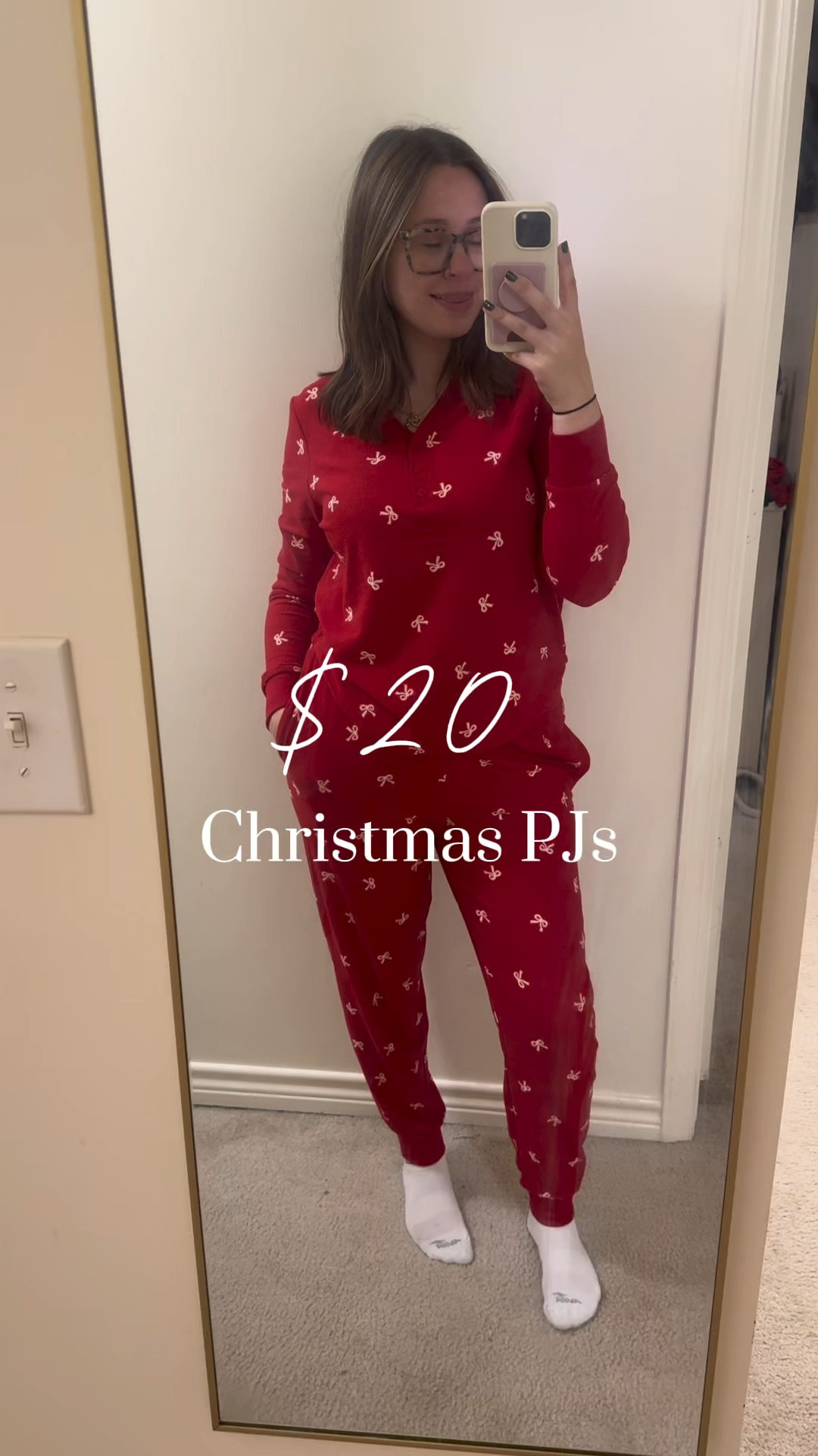 These are so comfy!! I’m wearing a M

#LTKHoliday #LTKFamily #LTKMidsize