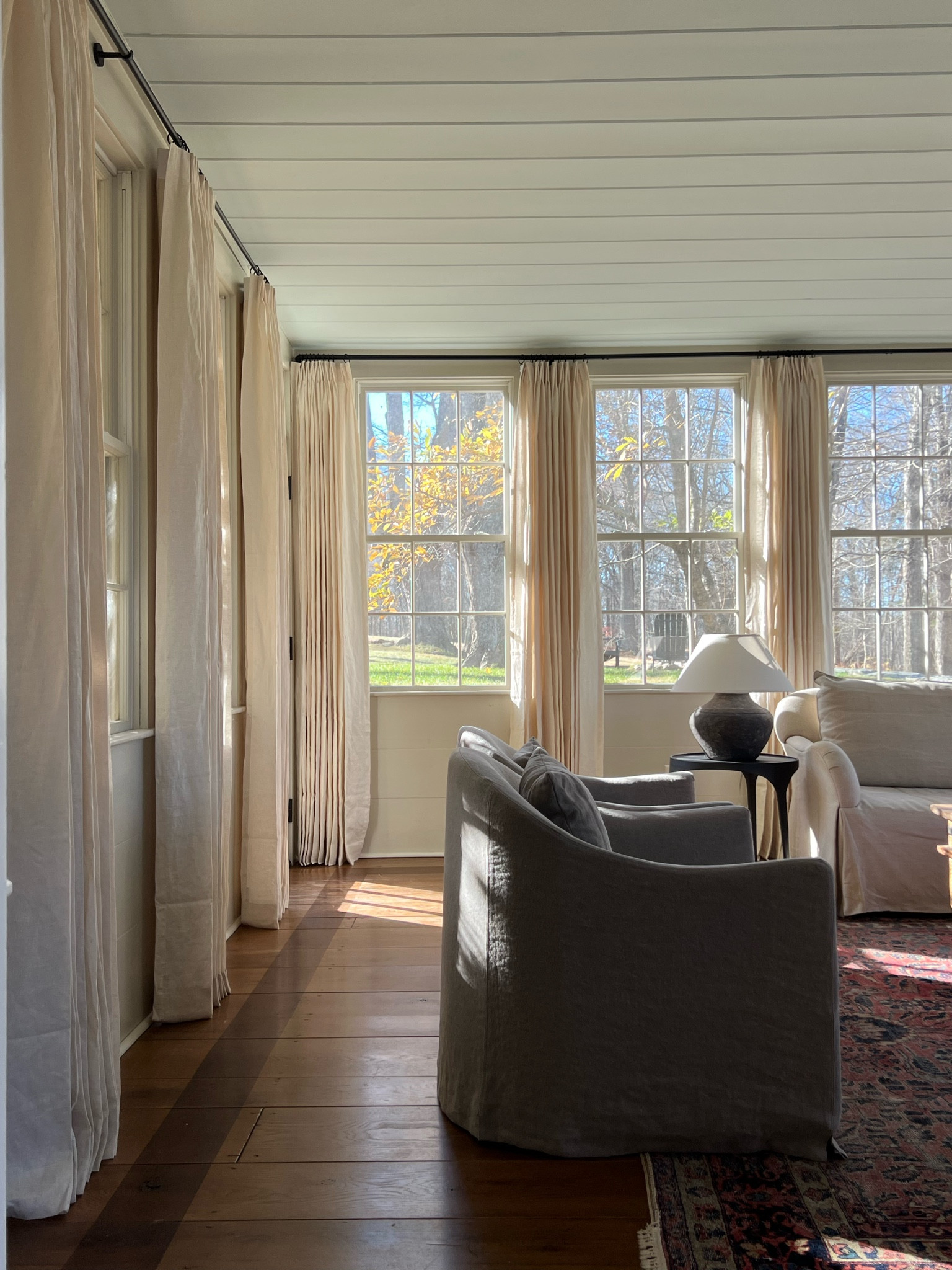 AGH Country House: Living Room Window Treatments 🤎