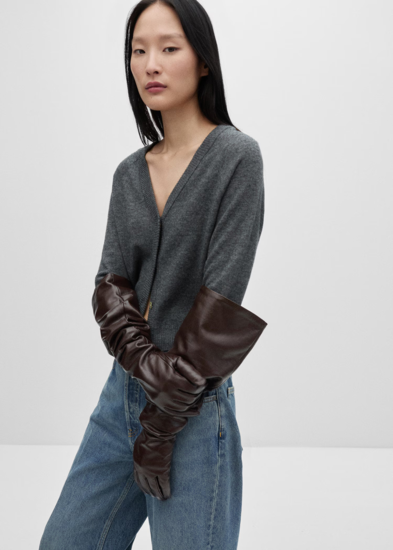 Long 100% leather gloves - Women | MANGO USA | MANGO (US)