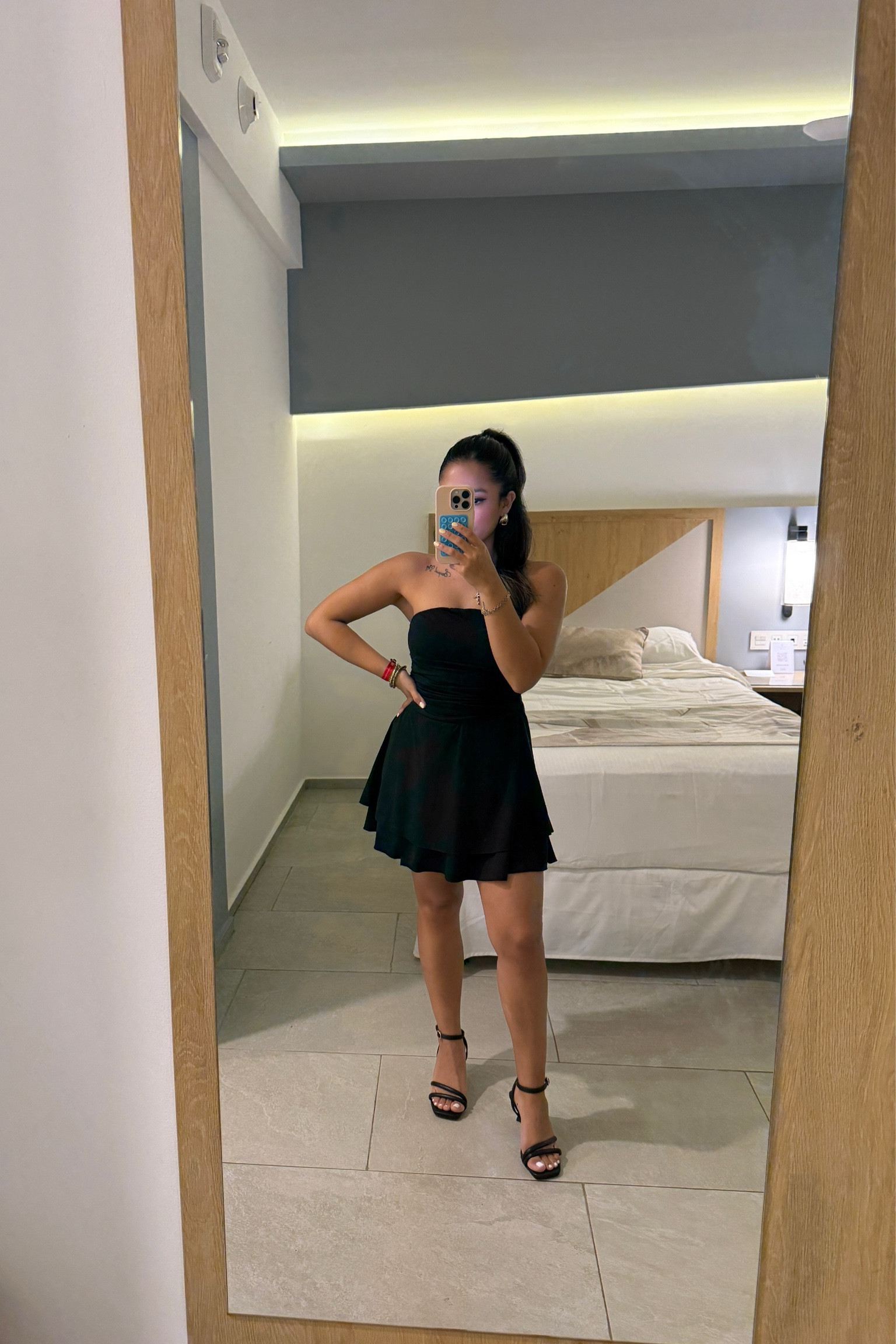 Vacation look - vacation dress - little black dress 

#LTKtravel #LTKdatenight #LTKcanada