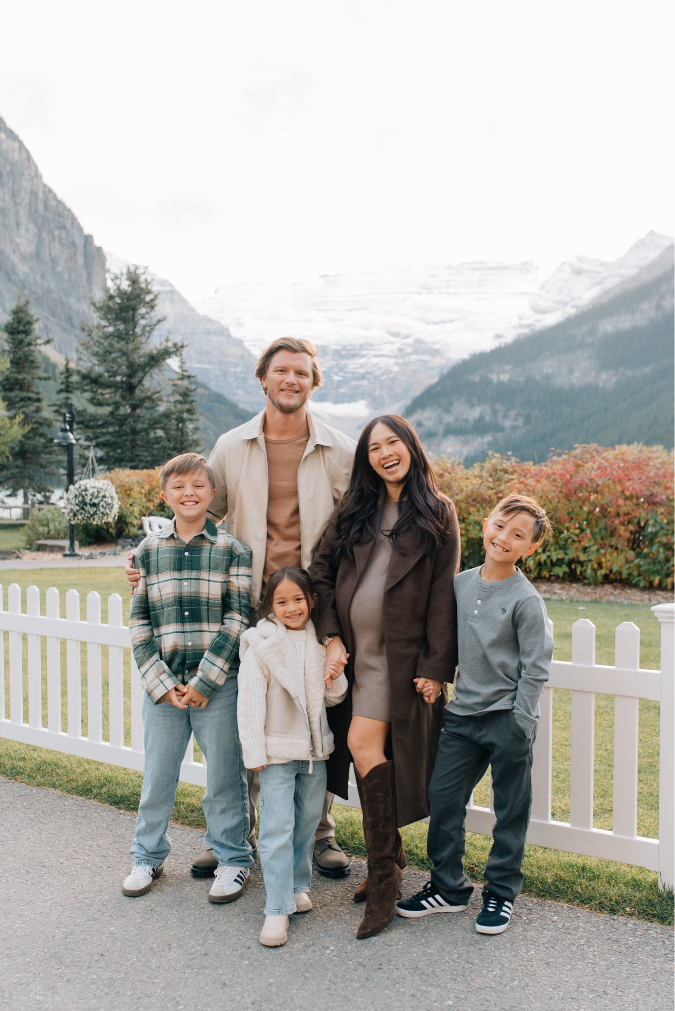 Fall family outfits from @abercrombie and @abercrombiekids! Currently 20% off in the LTK app with code: AFLTK