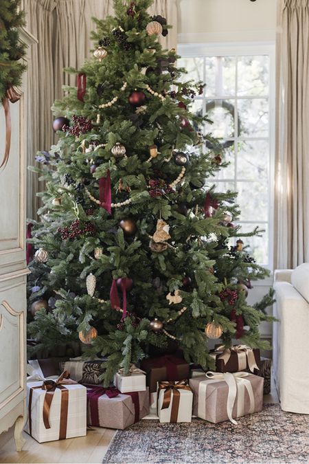 Romantic and classic holiday  decor with burgundy and warm neutrals 

#LTKHoliday #LTKSeasonal #LTKhome