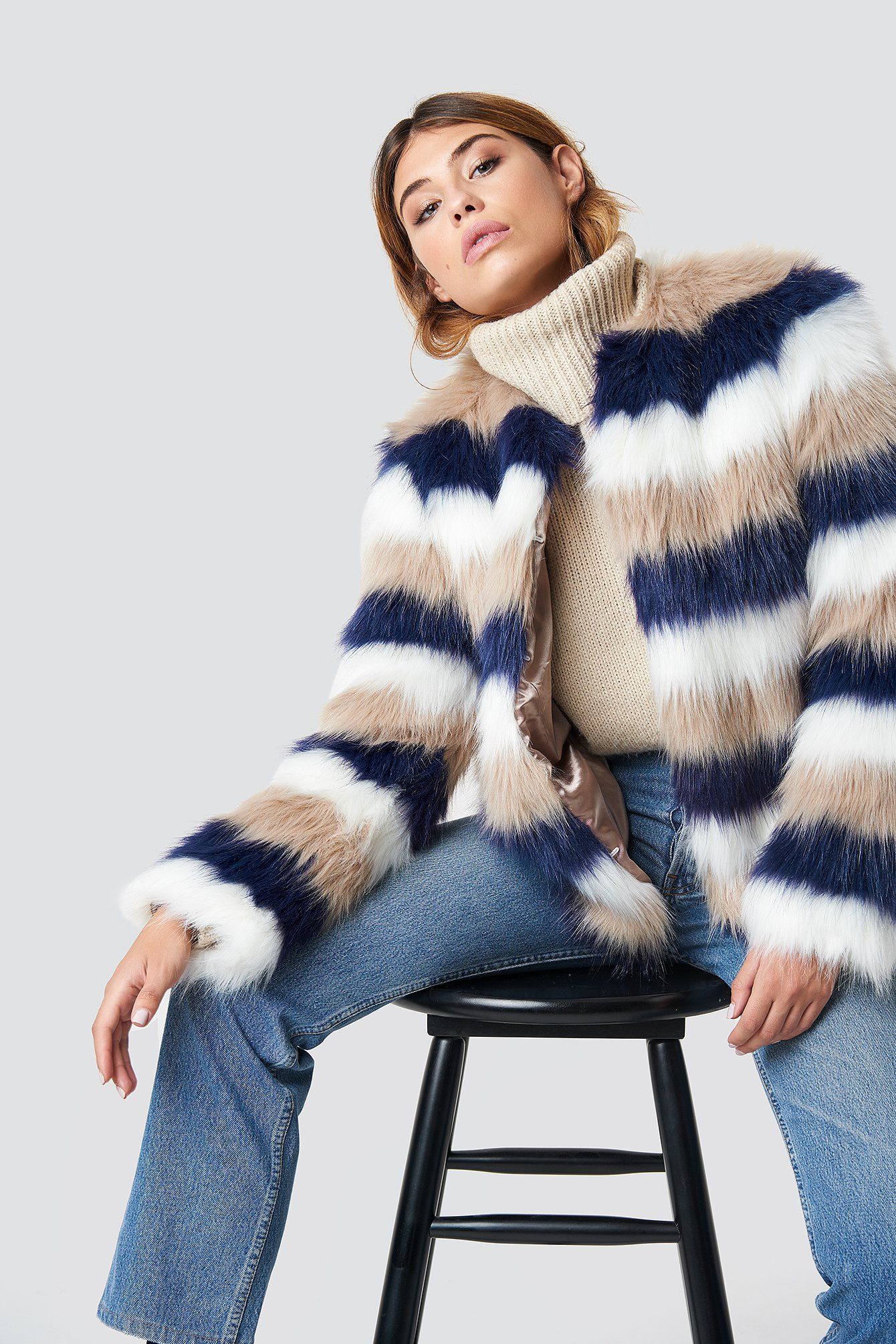 Linn Ahlborg x NA-KD Striped Faux Fur Jacket - Beige, Blue, Multicolor | NA-KD Global