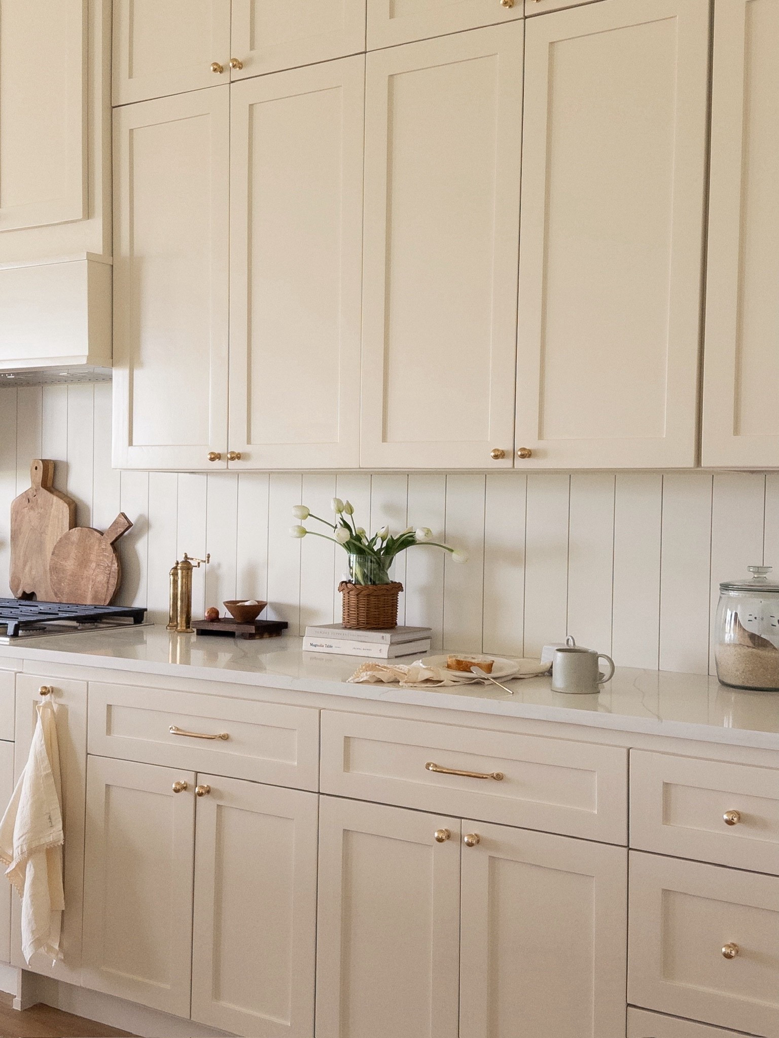 Spring kitchen inspo

kitchen cabinet inspo, neutral kitchen, kitchen finds, cottage kitchen

#LTKHome #LTKSeasonal
