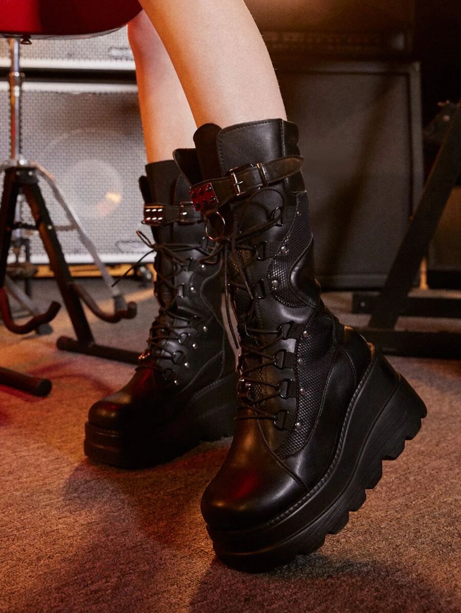 ROMWE Grunge Punk Kpop Buckle Decor Lace Up Front Combat Boots | SHEIN
