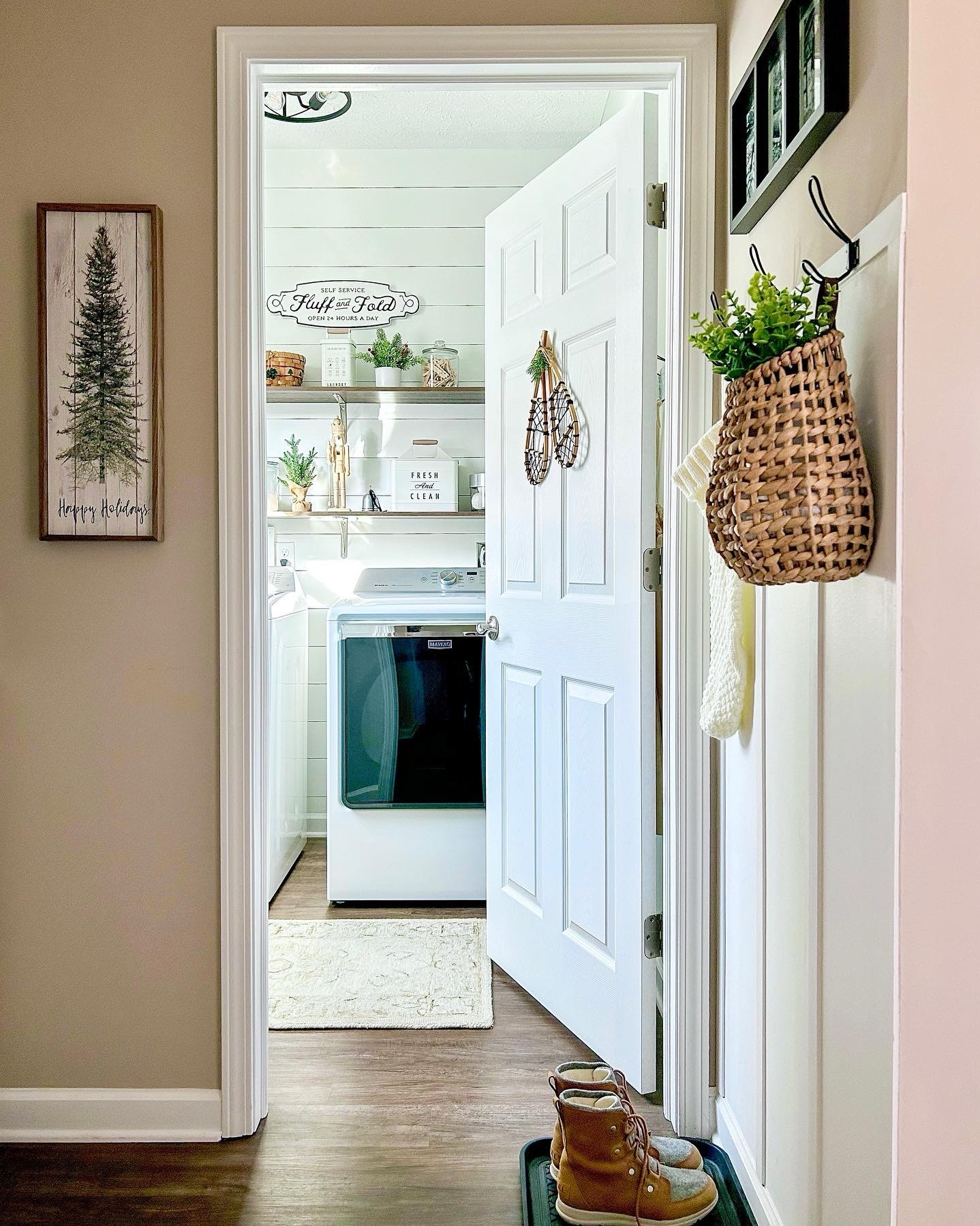 Throwback to when I got this hanging basket! I was looking through pictures and totally forgot I used tulips in it. Now I need to get the tulips again! I’m using this basket upstairs in my bedroom currently so I need to get another basket too. 



#LTKHome