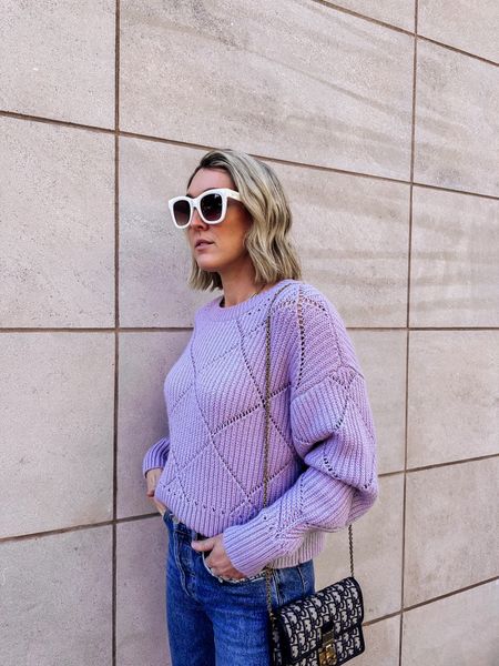Quay, white sunglasses, lavender sweater

#LTKstyletip #LTKfindsunder50