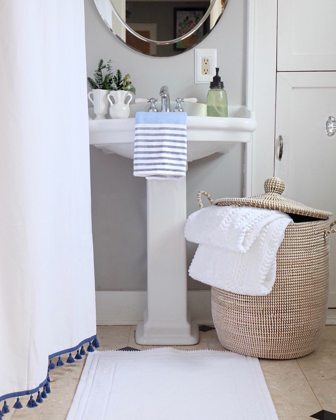 Bathroom inspo ♥️

Adding my favorite baskets and shower curtain! Also they have super soft towels and bedding 


Interior design, designer, Serena & lily

#LTKHoliday #LTKdayinmylife #LTKmomlife