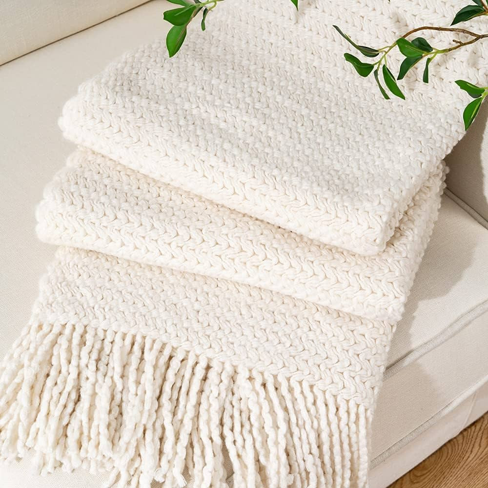 BATTILO HOME White Throw Blanket for Couch, Lightweight Cream Knitted Throw for Sofa Bed Home Dec... | Amazon (CA)