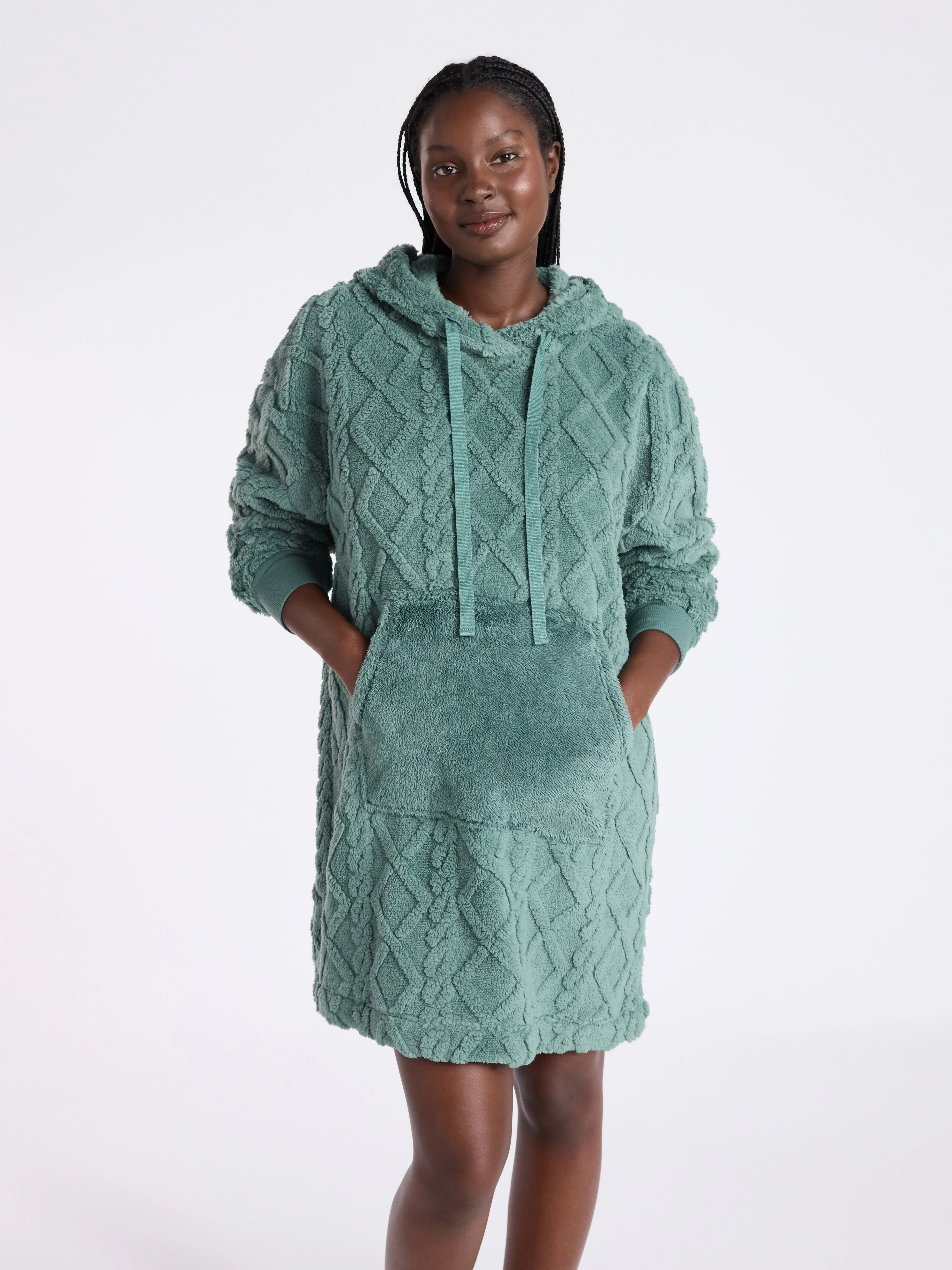 Joyspun Women's Oversized Hooded Plush Lounger, Size XS-3X | Walmart (US)