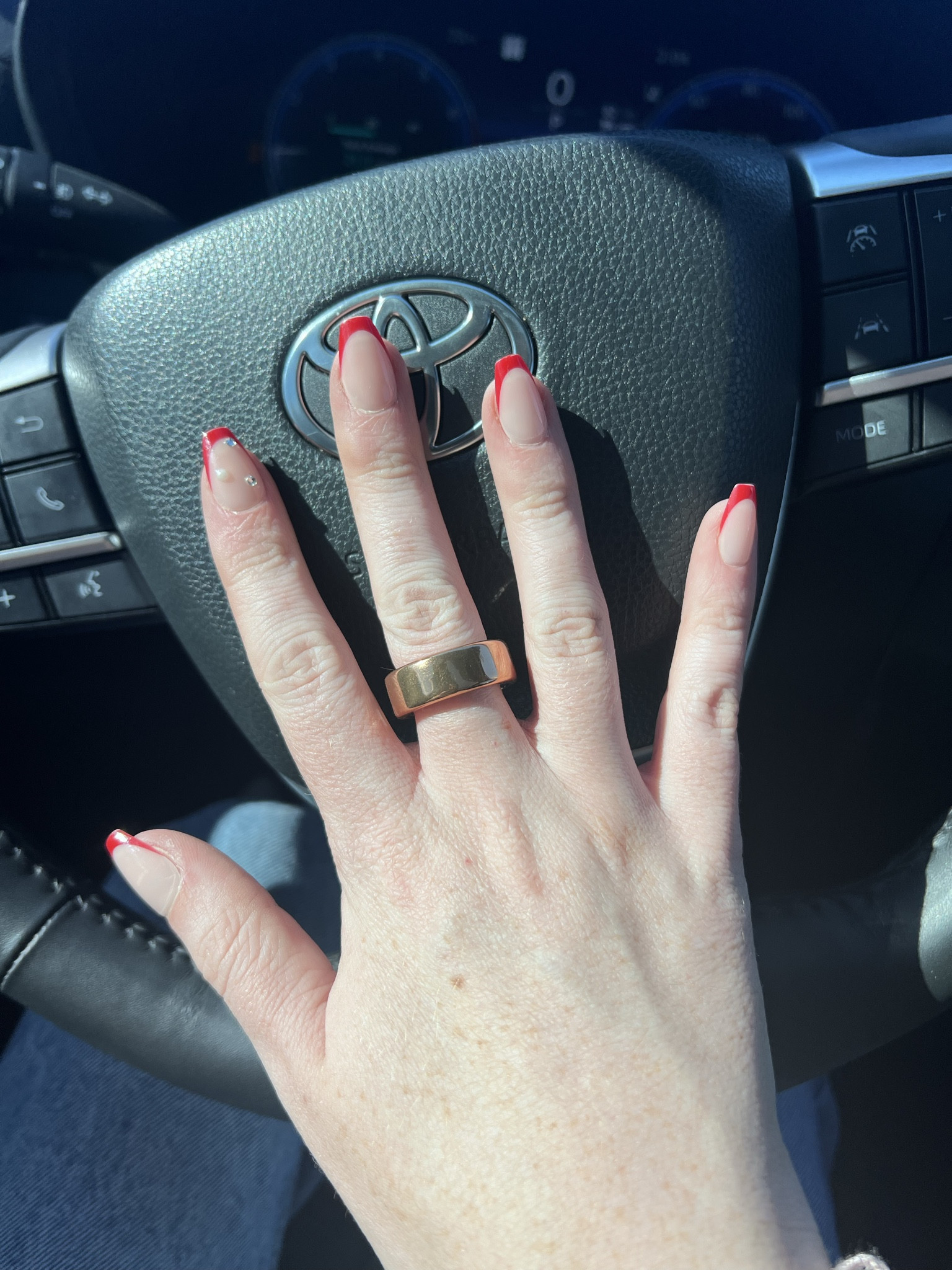 Valentine’s Day nails + watching my fertility 😉💋🥂 

#LTKfitnessgoals #LTKdayinmylife #LTKValentine