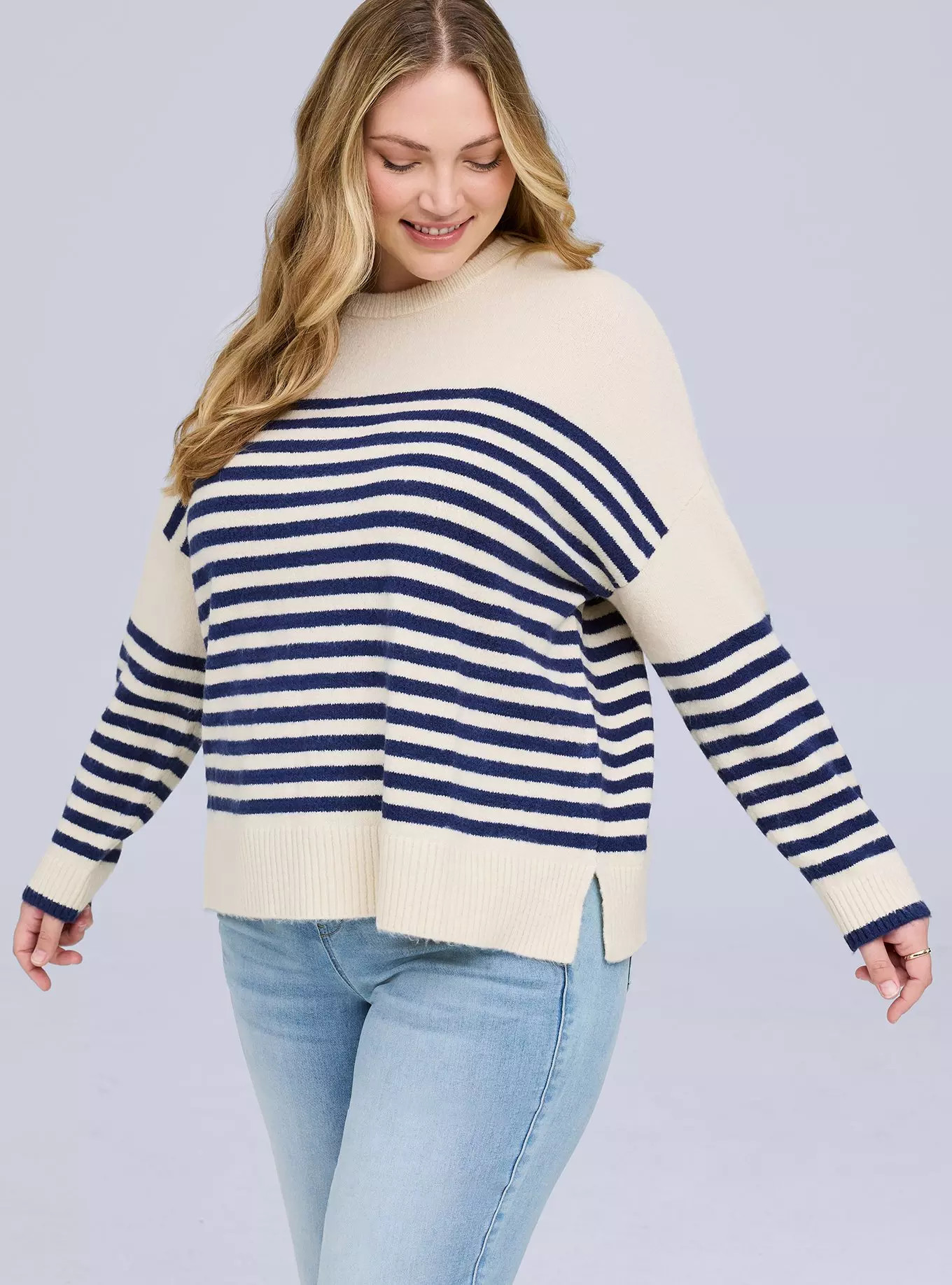 Belle Isle Crew Sweater | Torrid (US & Canada)