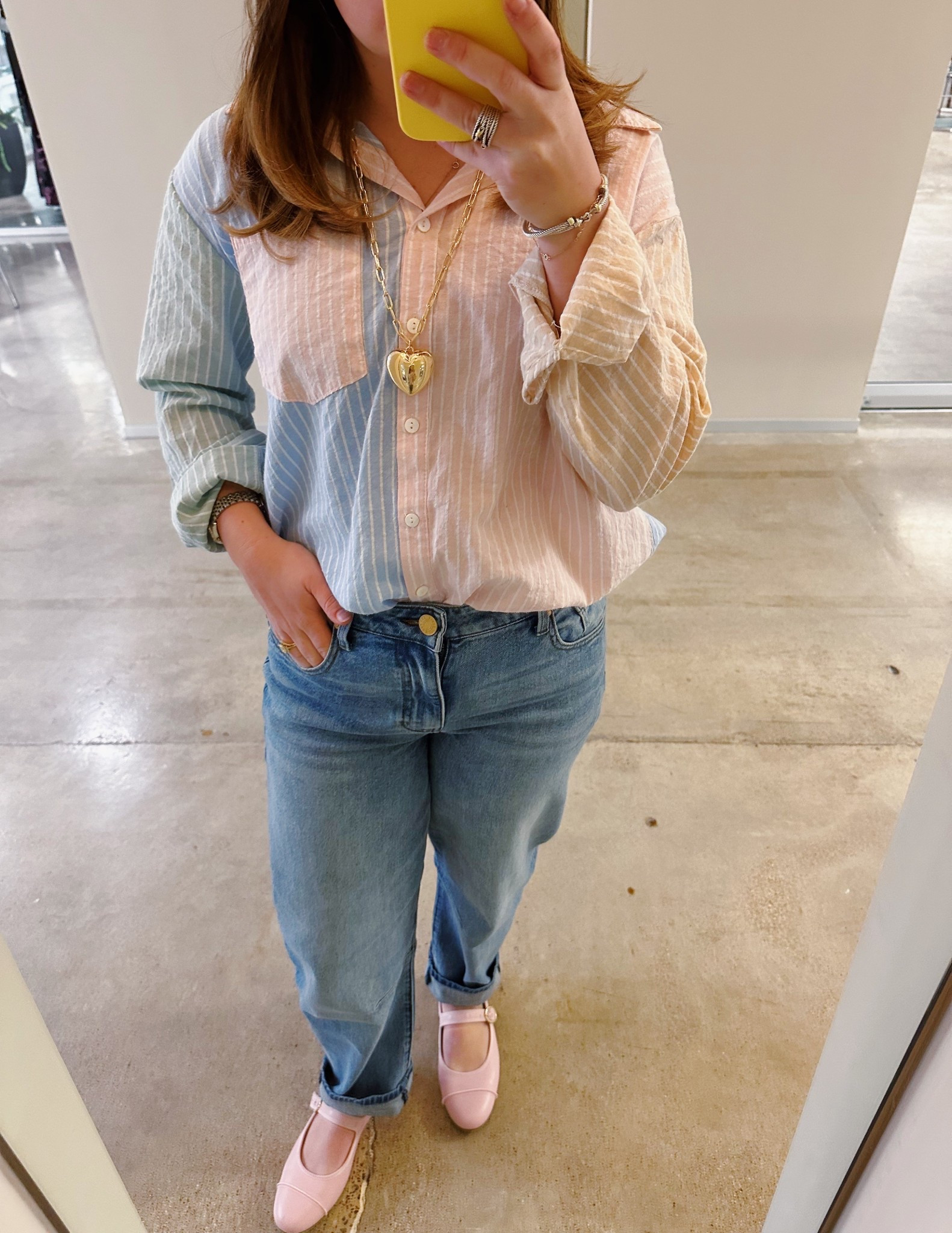 Spring time office outfit! Trying to embrace the barrel leg jean trend🩷

#LTKFindsUnder100 #LTKWorkwear #LTKPetite
