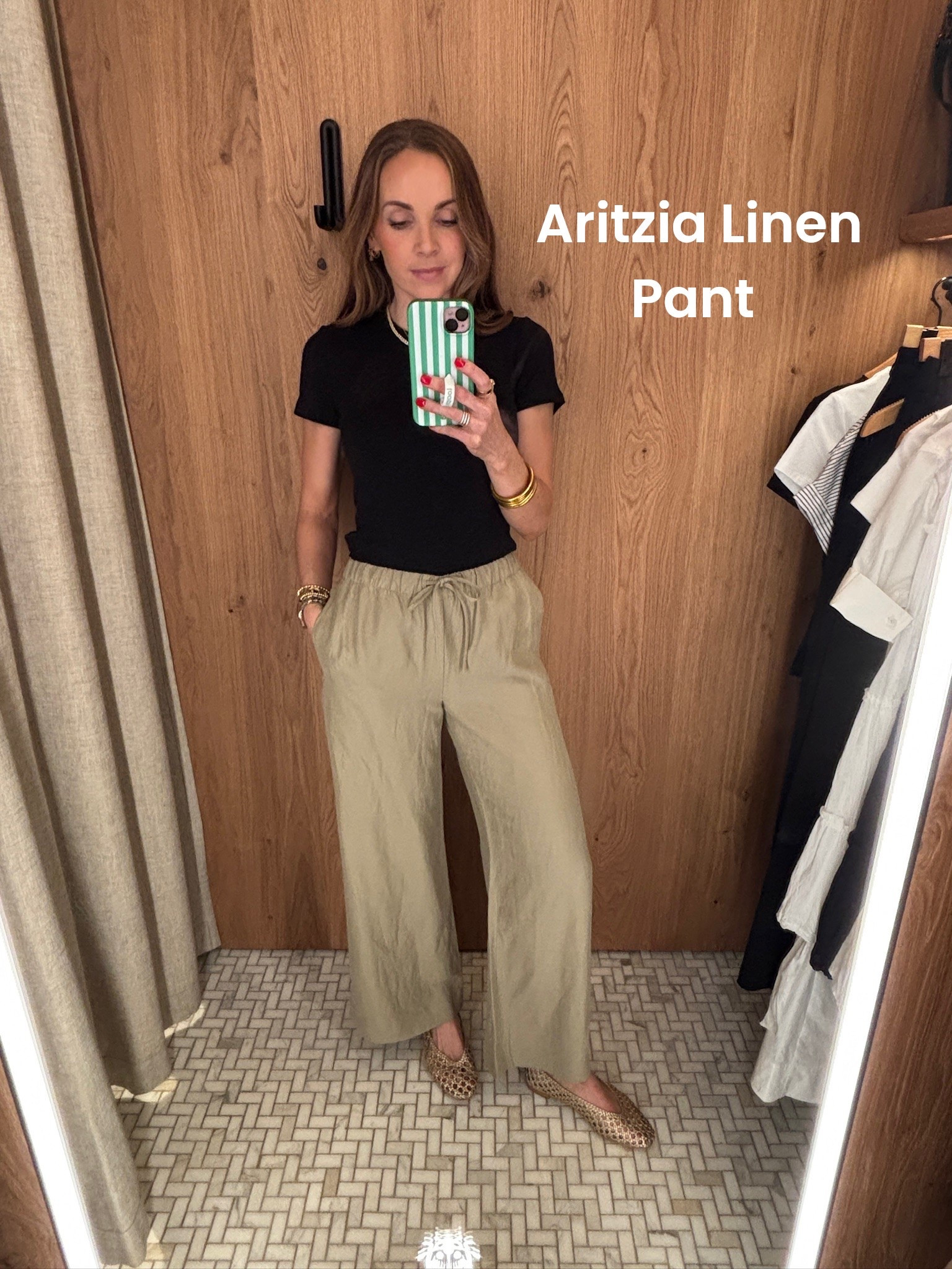 @Aritzia linen blend pants, I love the wide waistband and comes in so many colors. I am in a small regular. Since it’s a linen blend it won’t wrinkle as easily.

#LTKgrwm #LTKootd