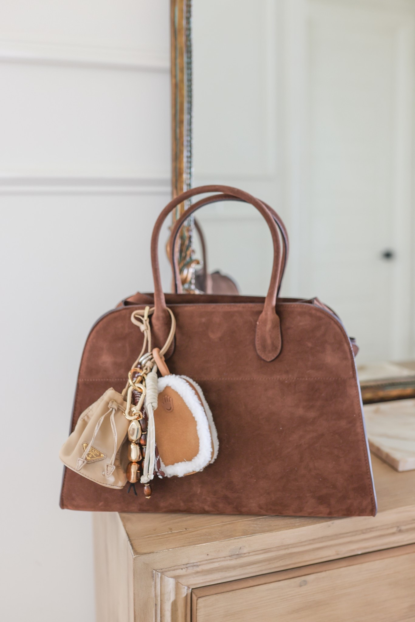 In love with this faux suede bag from Amazon! 

Amazon finds, Amazon fashion, Amazon favorites

#LTKStyleTip #LTKItBag