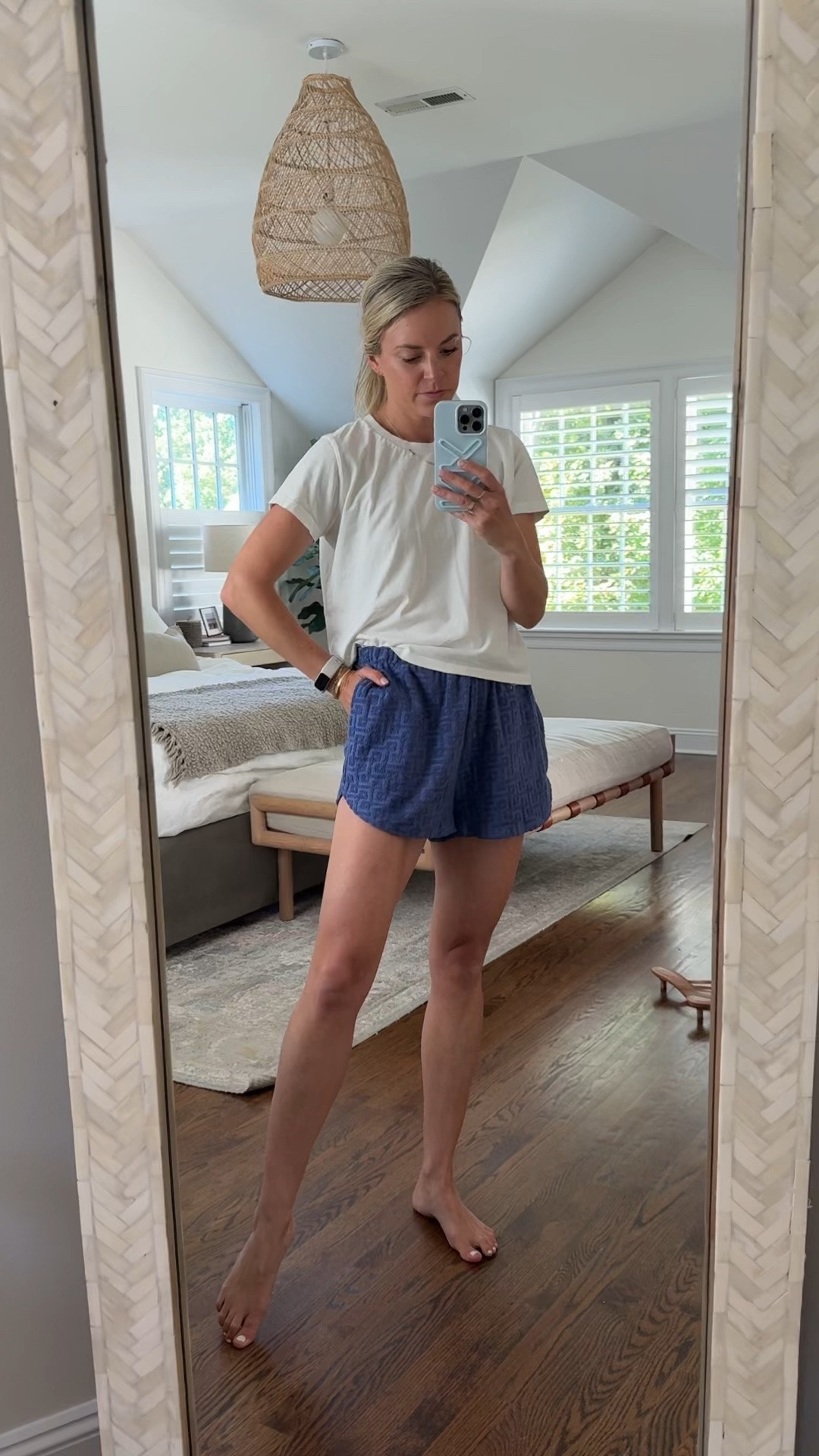 Last call for 20% off $100+ at Anthro with code KENDALL20 
-wearing small shorts, but could do an XS
-small tee

#LTKSaleAlert