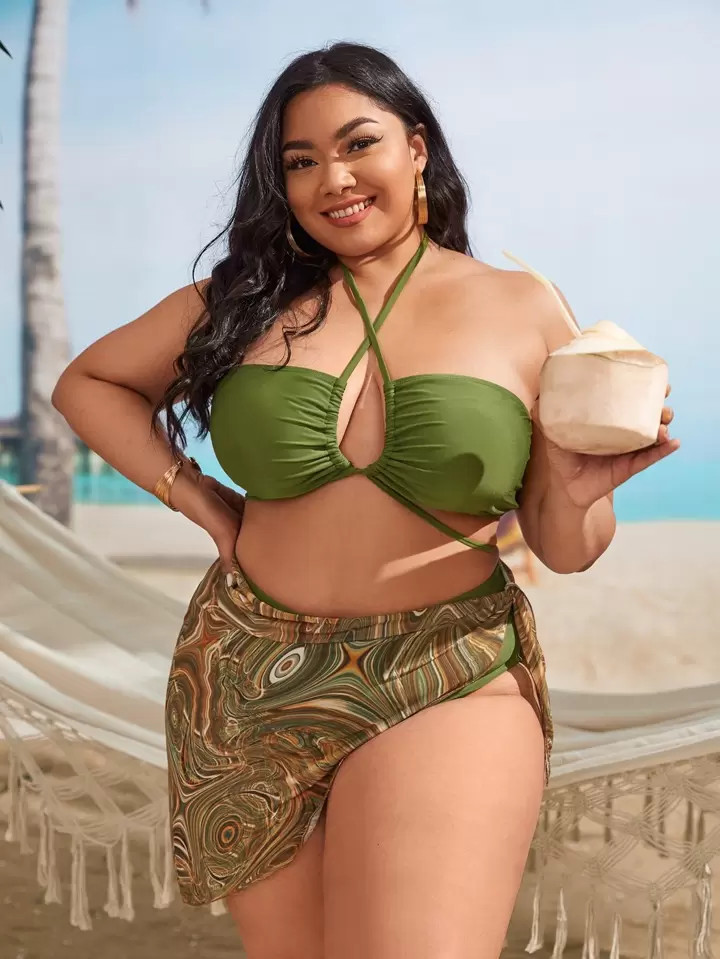 Plus Solid Bikini Set Drawstring Halter Bra & High Waisted Bottom & Fluid Pattern Beach Skirt | SHEIN