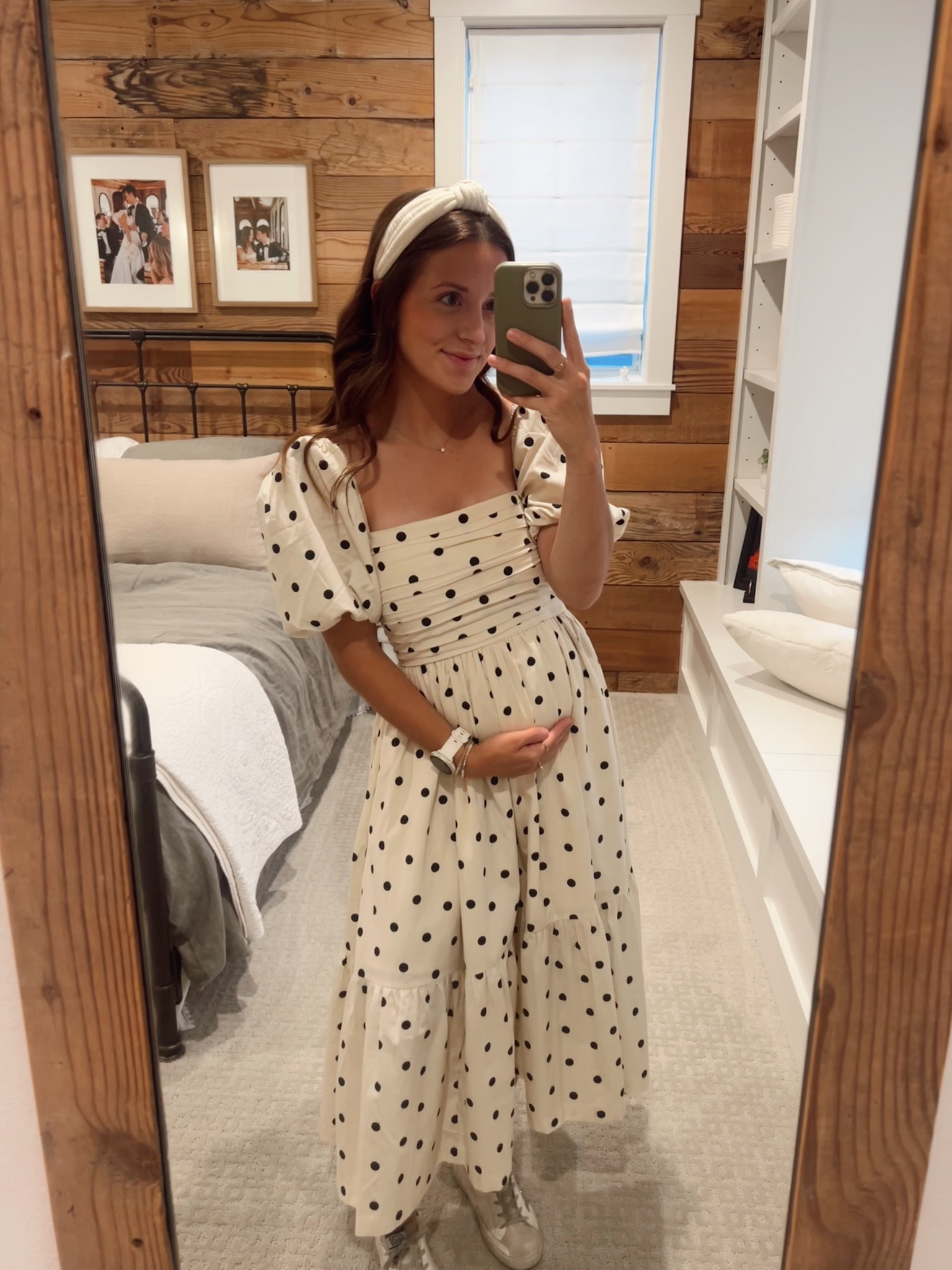 Love love love this polka dot dress from Abercrombie!! Currently on sale & fully stocked! 