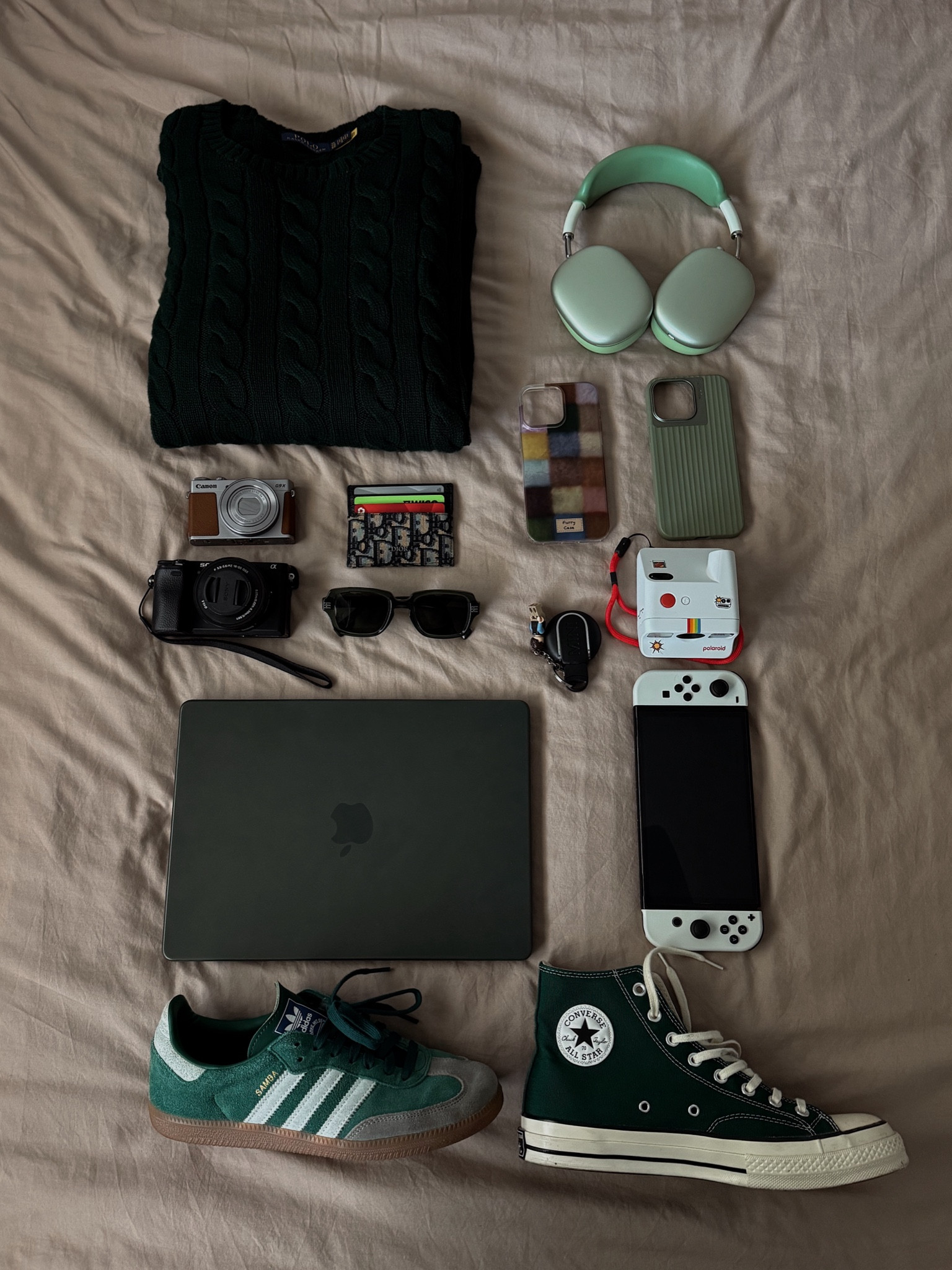 essentials

#LTKSeasonal #LTKMens #LTKGiftGuide