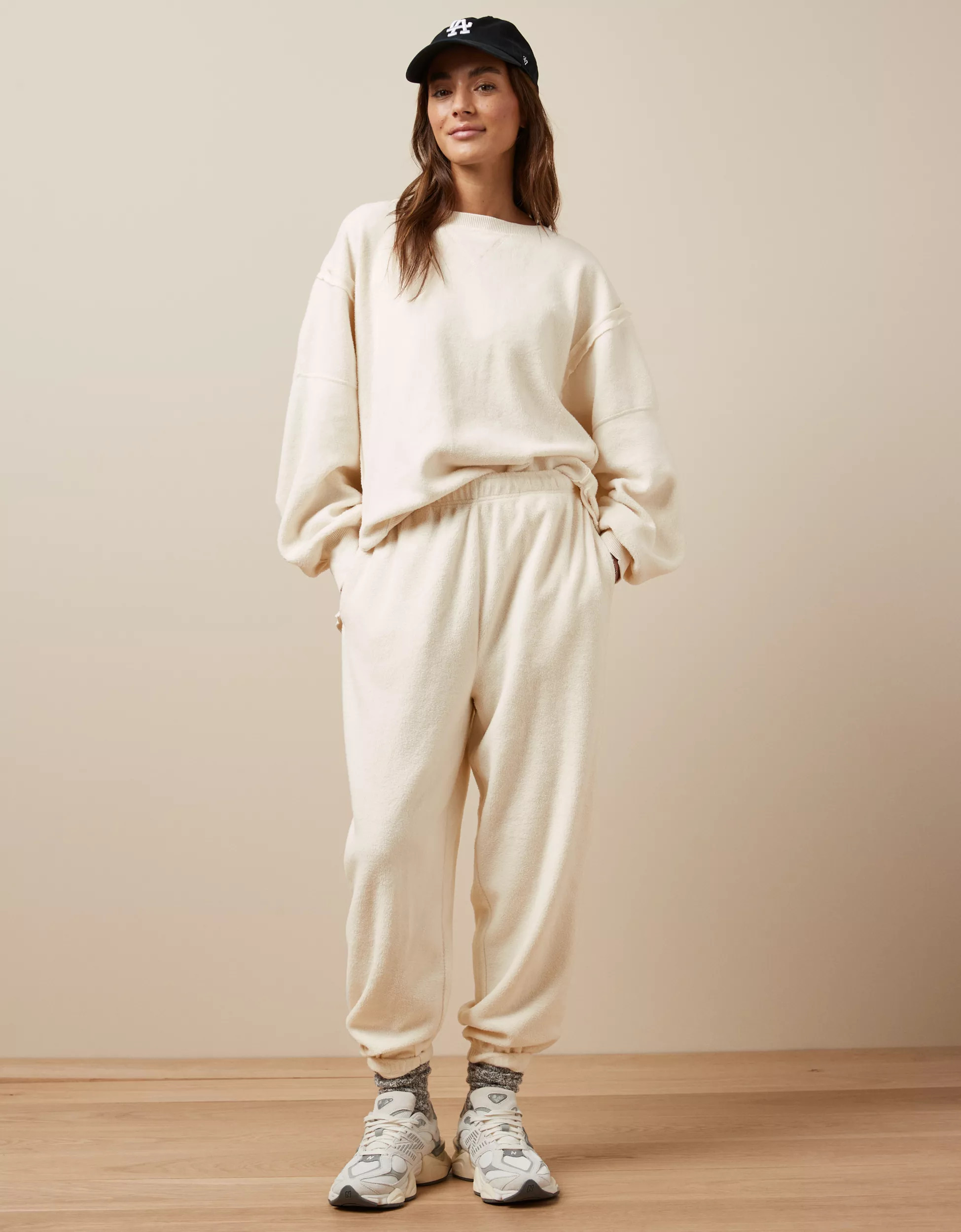 AE Reverse Fleece Baggy Jogger | American Eagle Outfitters (US & CA)