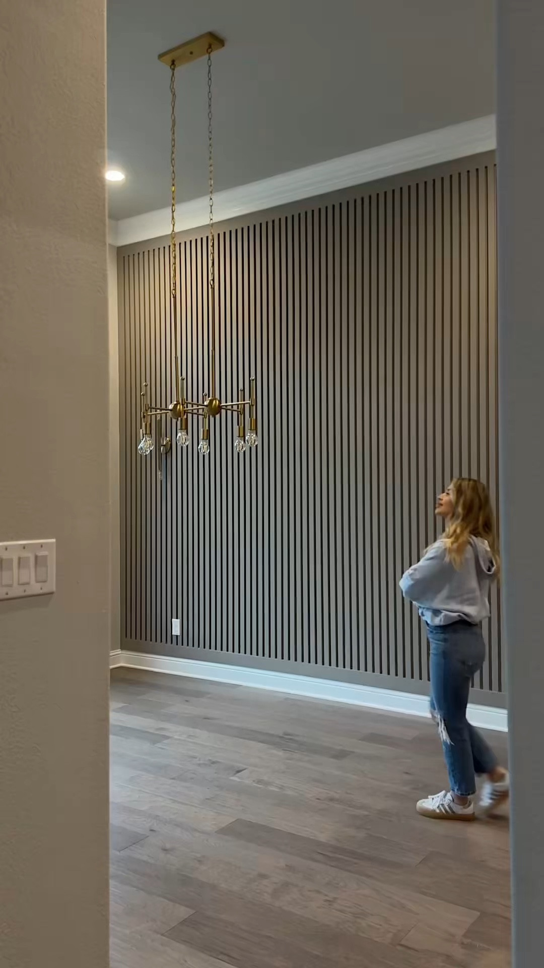 A masterpiece dining table!! 💛

Discount code: "AGZ05”

#LTKHome #LTKSpringSale