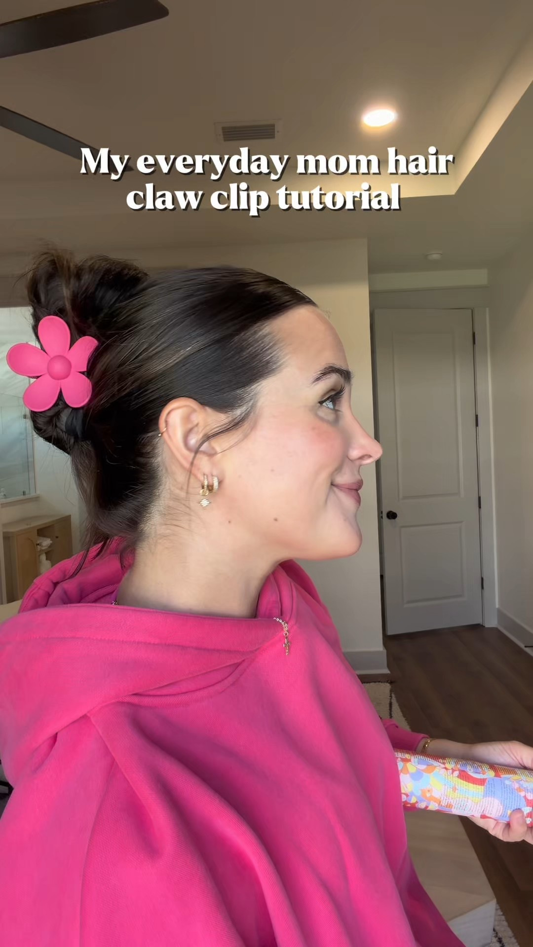 Everyday mom claw clip hair tutorial 