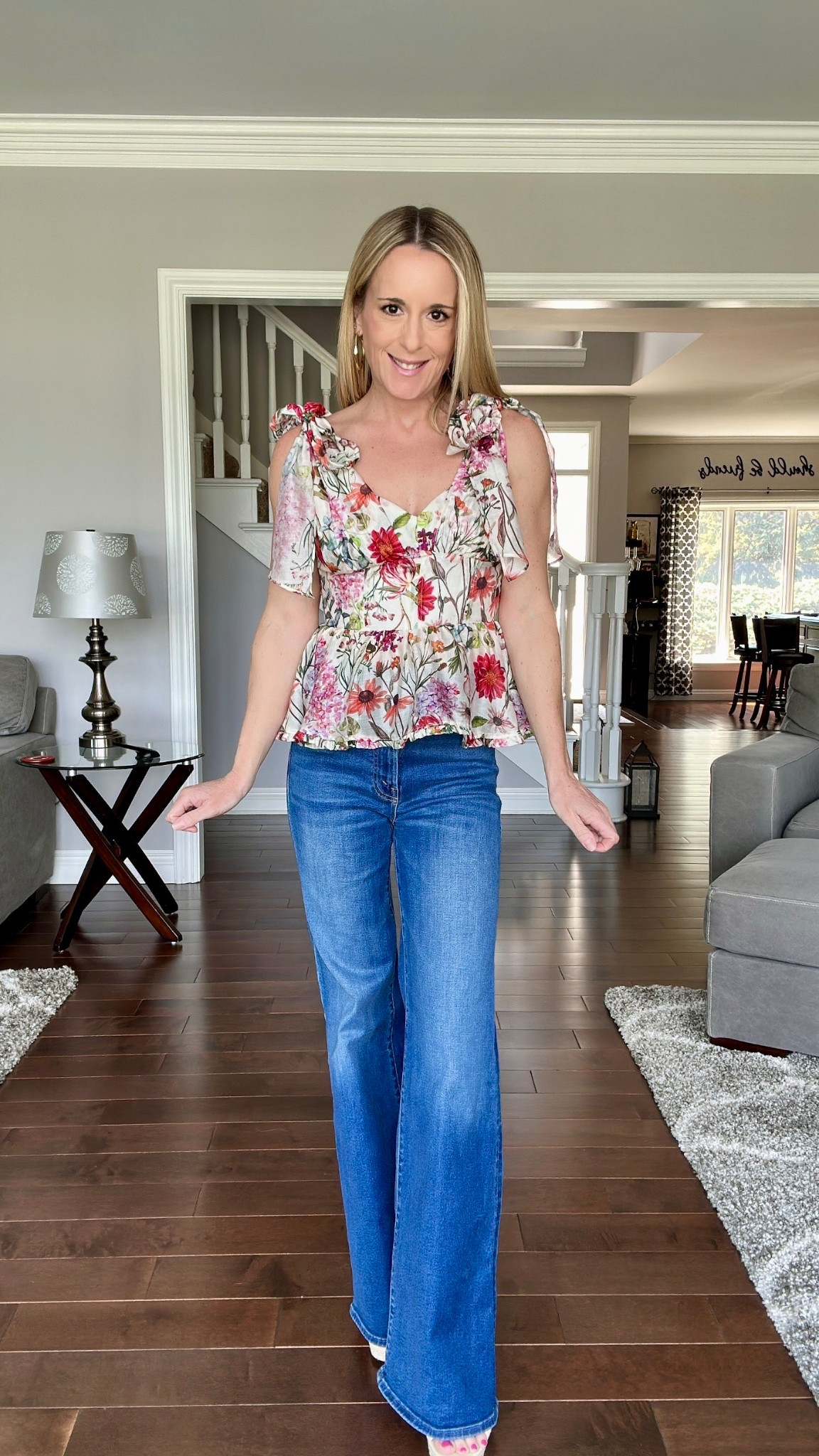 The most perfect top you need for spring!  It runs tts and I’m wearing an xs. 

spring outfit // spring style // summer style // summer outfit // floral peplum top // sweetheart neckline // feminine top // ASTR the Label

#LTKPetite #LTKOver40 #LTKootd