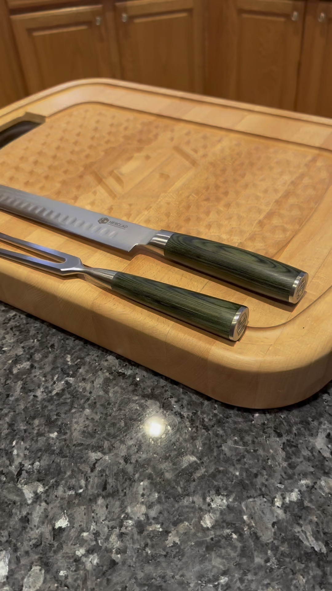 Introducing the Hexclad Carving Board and Carving Set, your ultimate kitchen companions for perfectly sliced meats and beautifully presented dishes! Crafted with a blend of functionality and style, the Hexclad carving board features a durable, non-slip surface that keeps your food stable while carving. Paired with the precision-engineered carving knives, you can effortlessly glide through roasts, turkeys, and more. Elevate your culinary experience and impress your guests with professional-grade results right at home. Get ready to carve in style! #Hexclad #CarvingSet #CulinaryExcellence #KitchenEssentials

#LTKFamily #LTKGiftGuide #LTKWatchNow