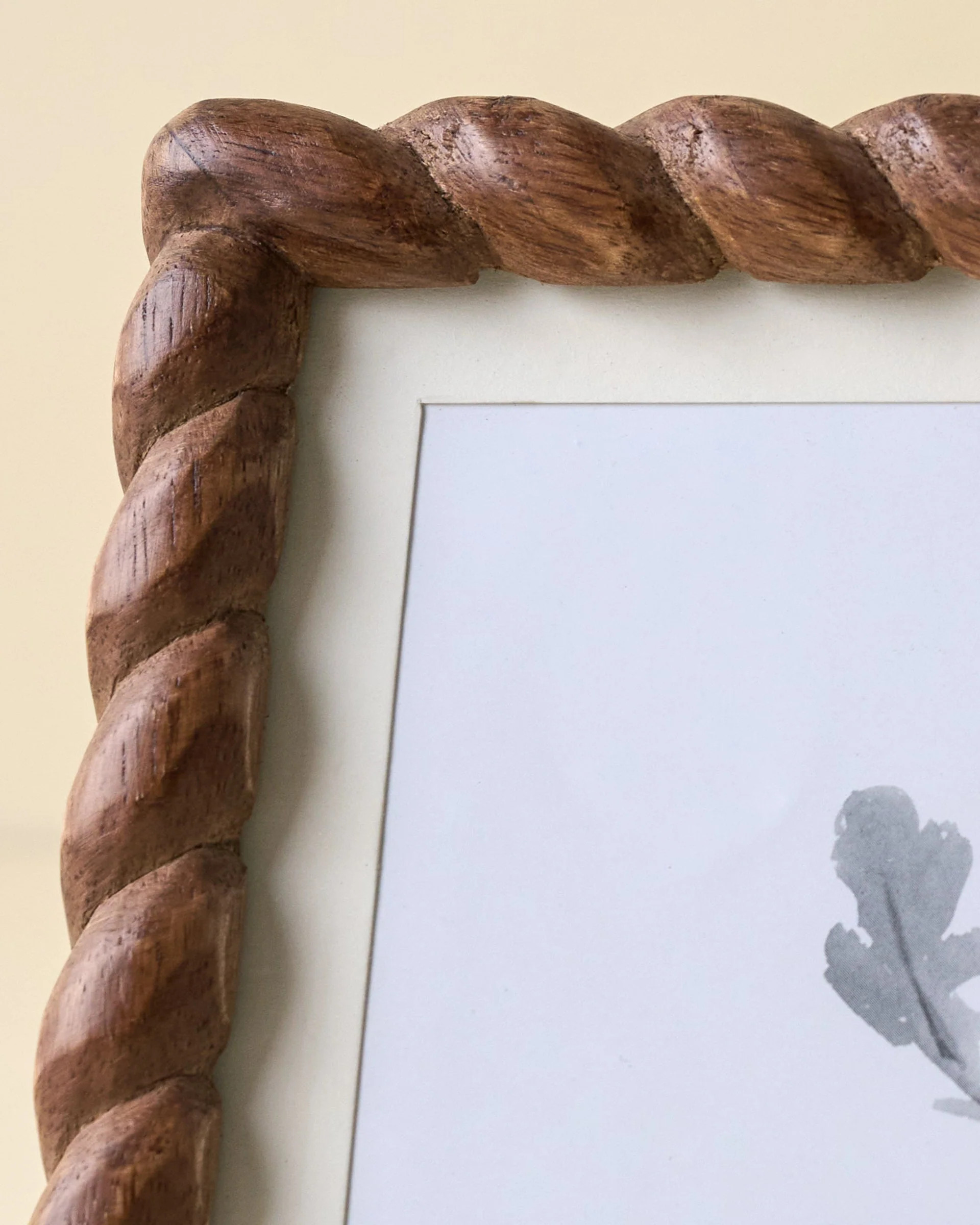 Lorrie Twisted Wood Frame | Magnolia