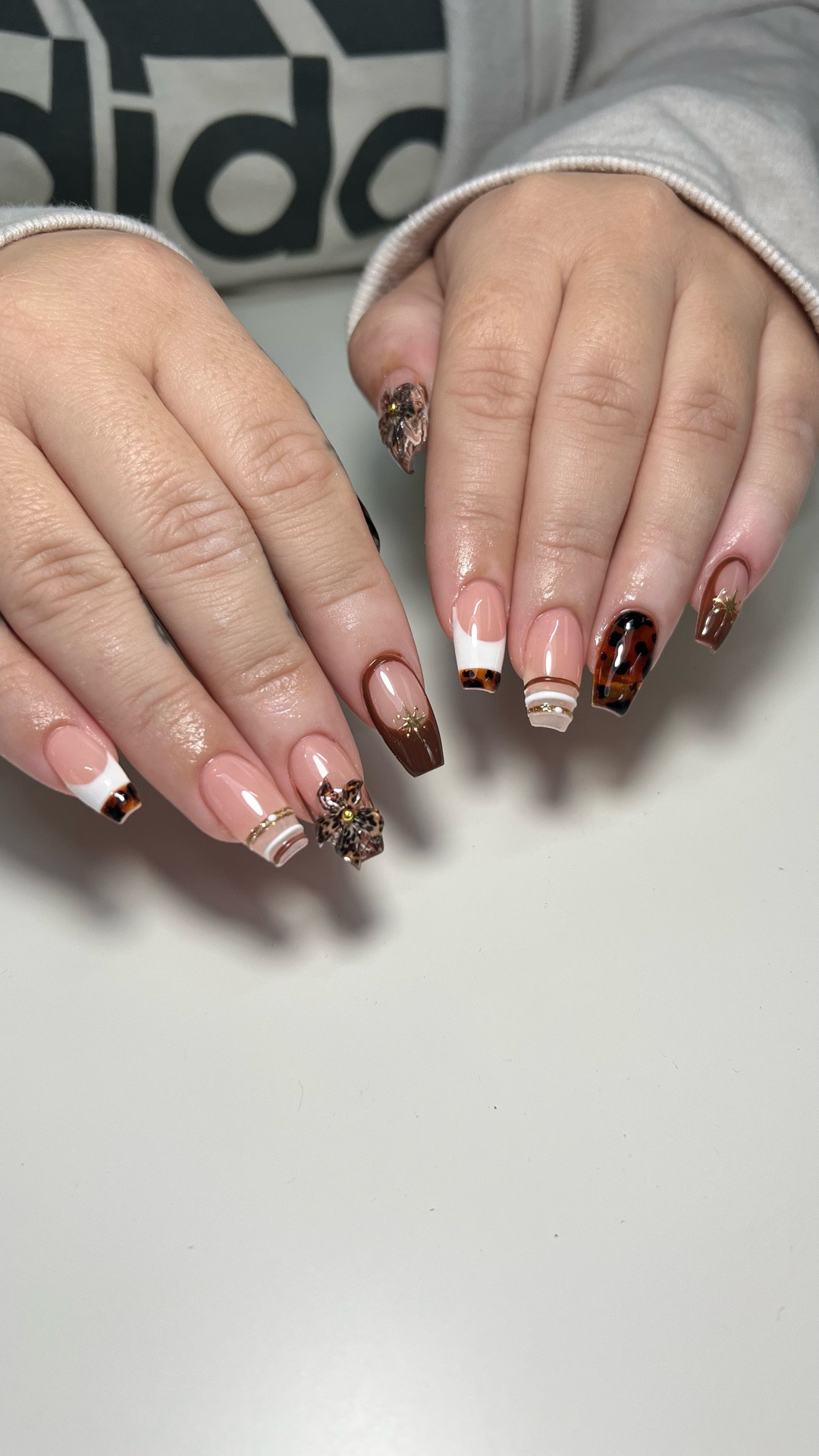 3D Nailart is trending and my clients last set with me before I go on maternity she decided to go all out but make it neutral. This set is done with gel extensions because they last so long! So if your a diy girl invest in building up your gel extension collection .

#LTKFindsUnder50 #LTKBeauty #LTKStyleTip