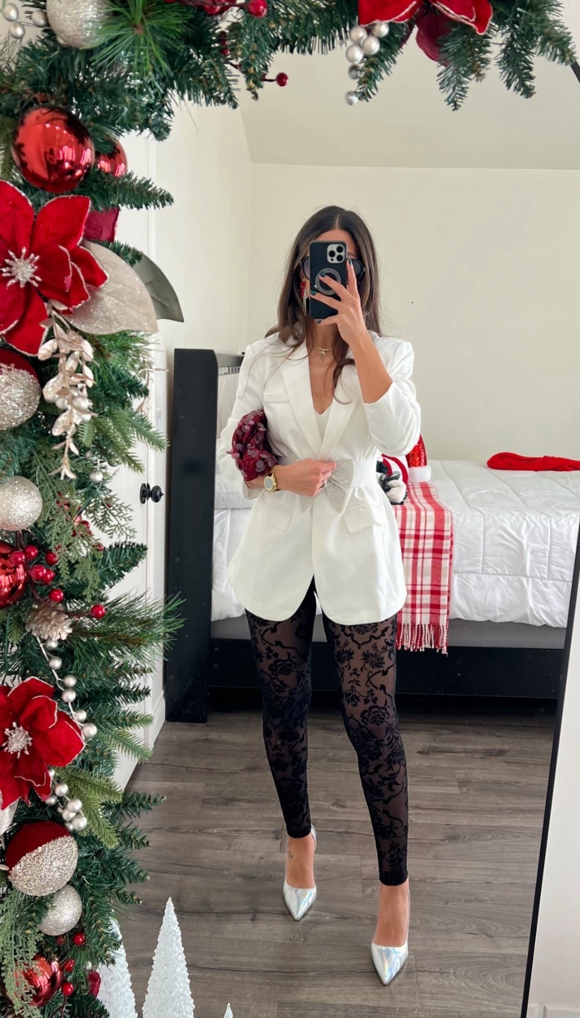 Last minute holiday + NYE outfit idea! Will come in time 

#LTKFindsUnder50 #LTKHoliday #LTKootd