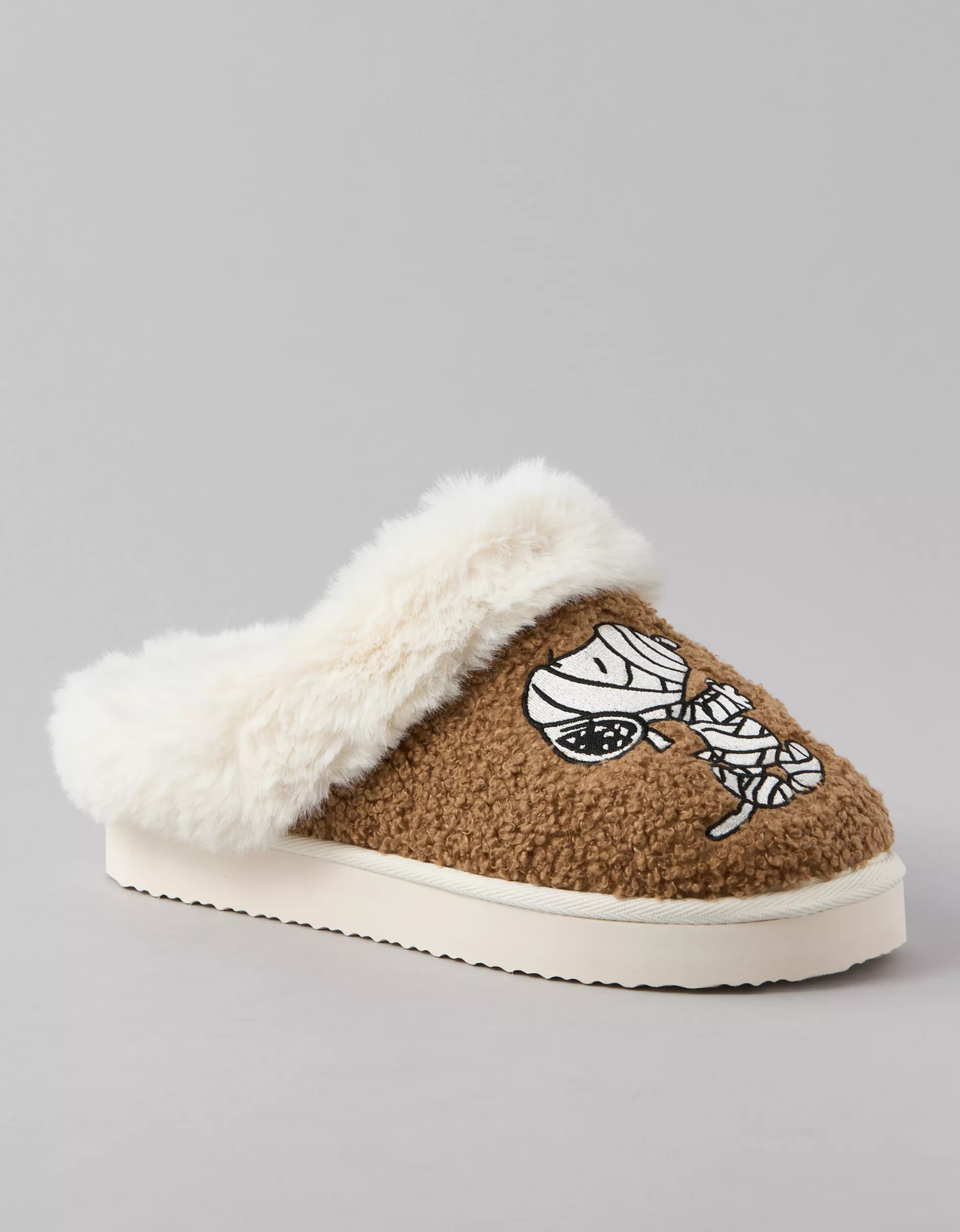 AE Spooky Peanuts Slipper | American Eagle Outfitters (US & CA)