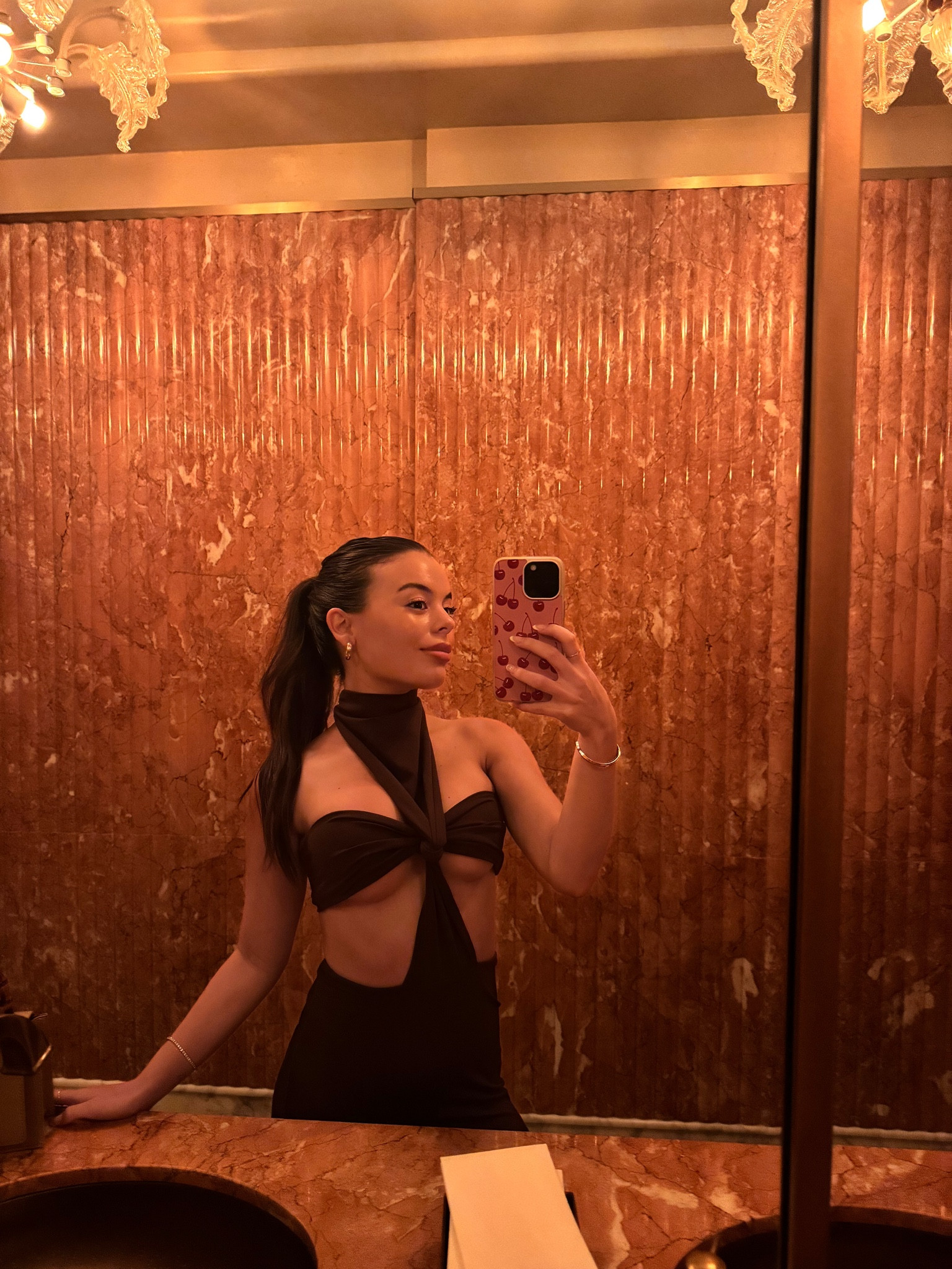 bury me in this chocolate dress 

#LTKFindsUnder100 #LTKStyleTip